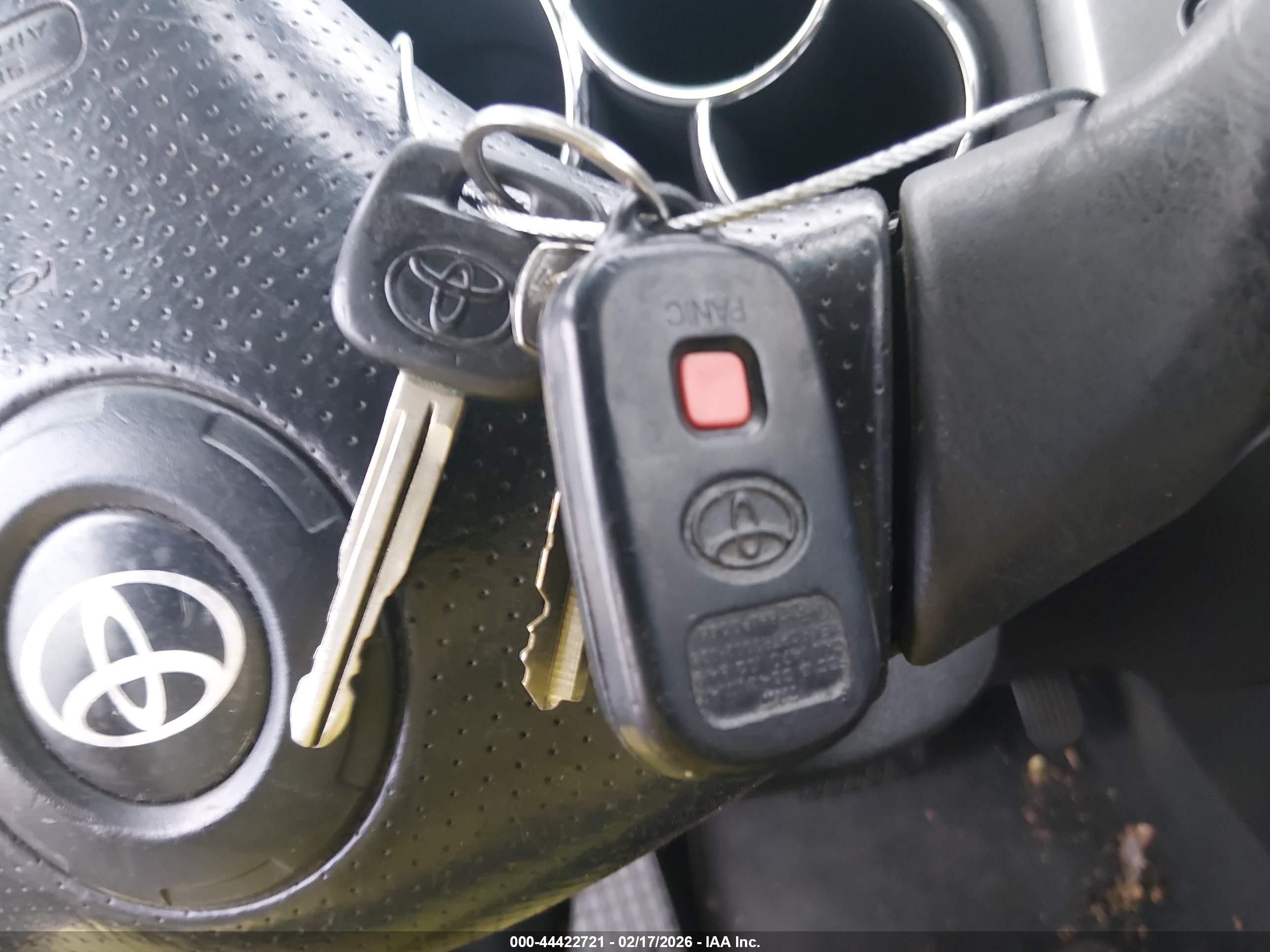 TOYOTA MATRIX image 11