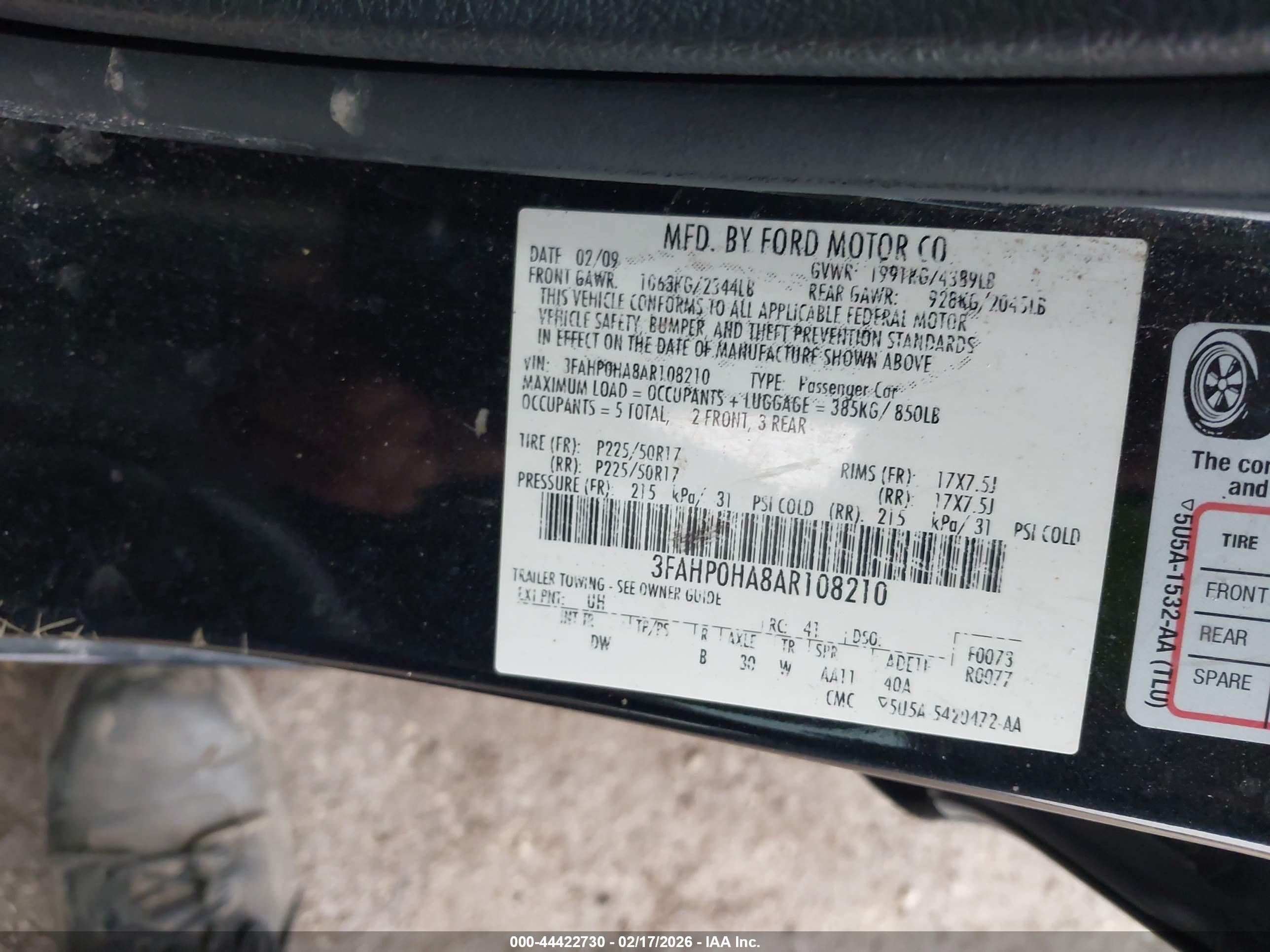 FORD FUSION image 9