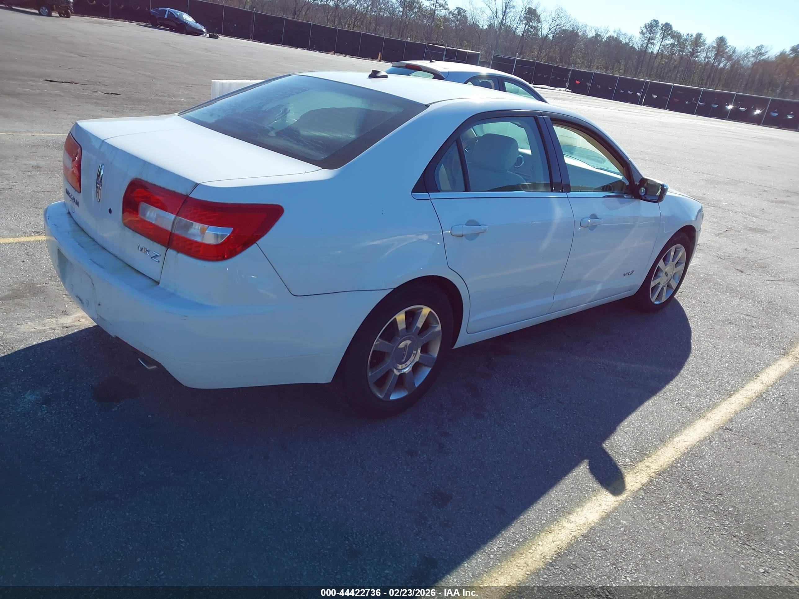 LINCOLN MKZ image 4