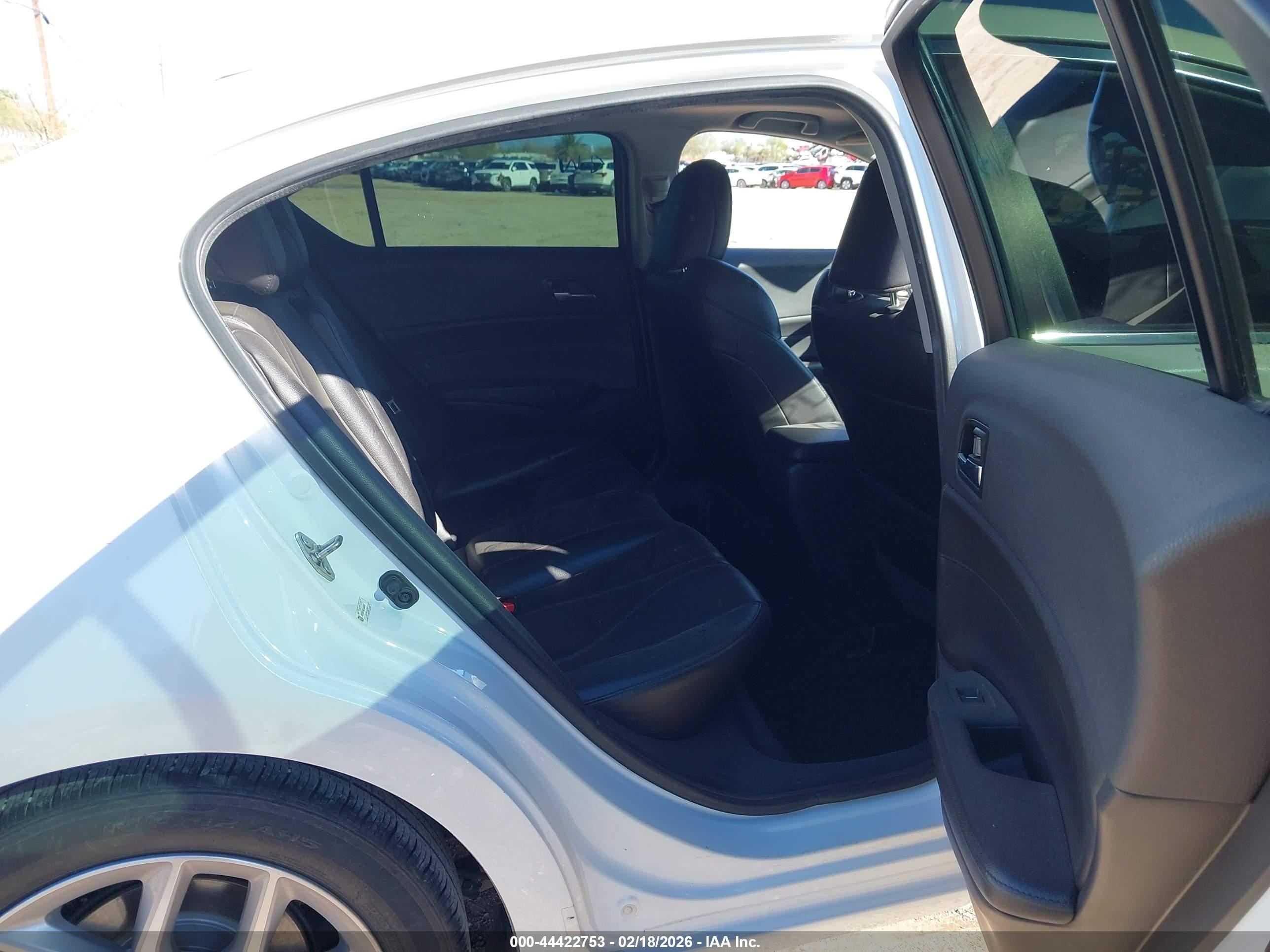 ACURA ILX image 8