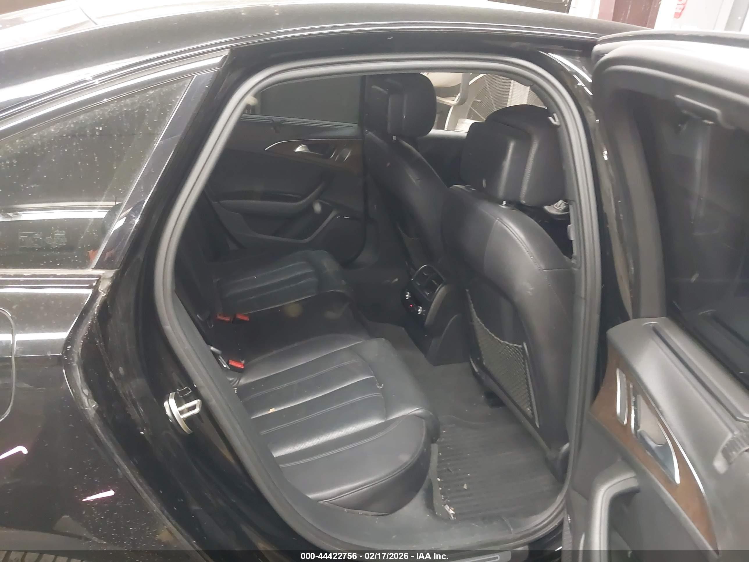 AUDI A6 image 8