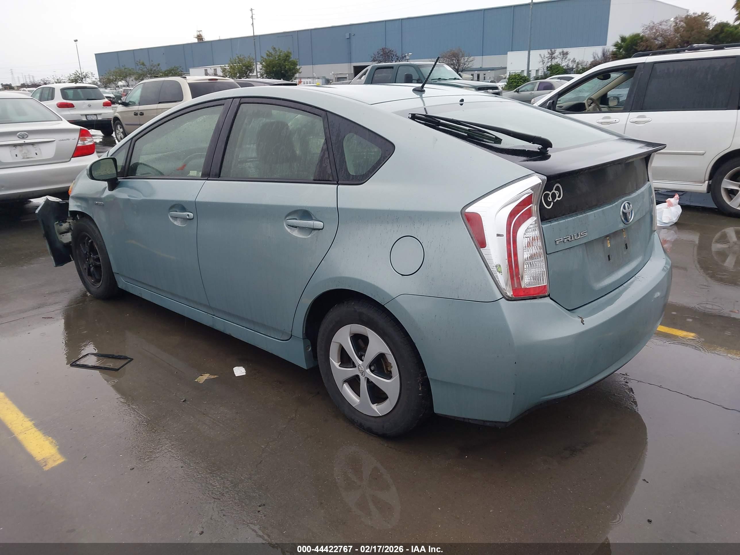 TOYOTA PRIUS image 3