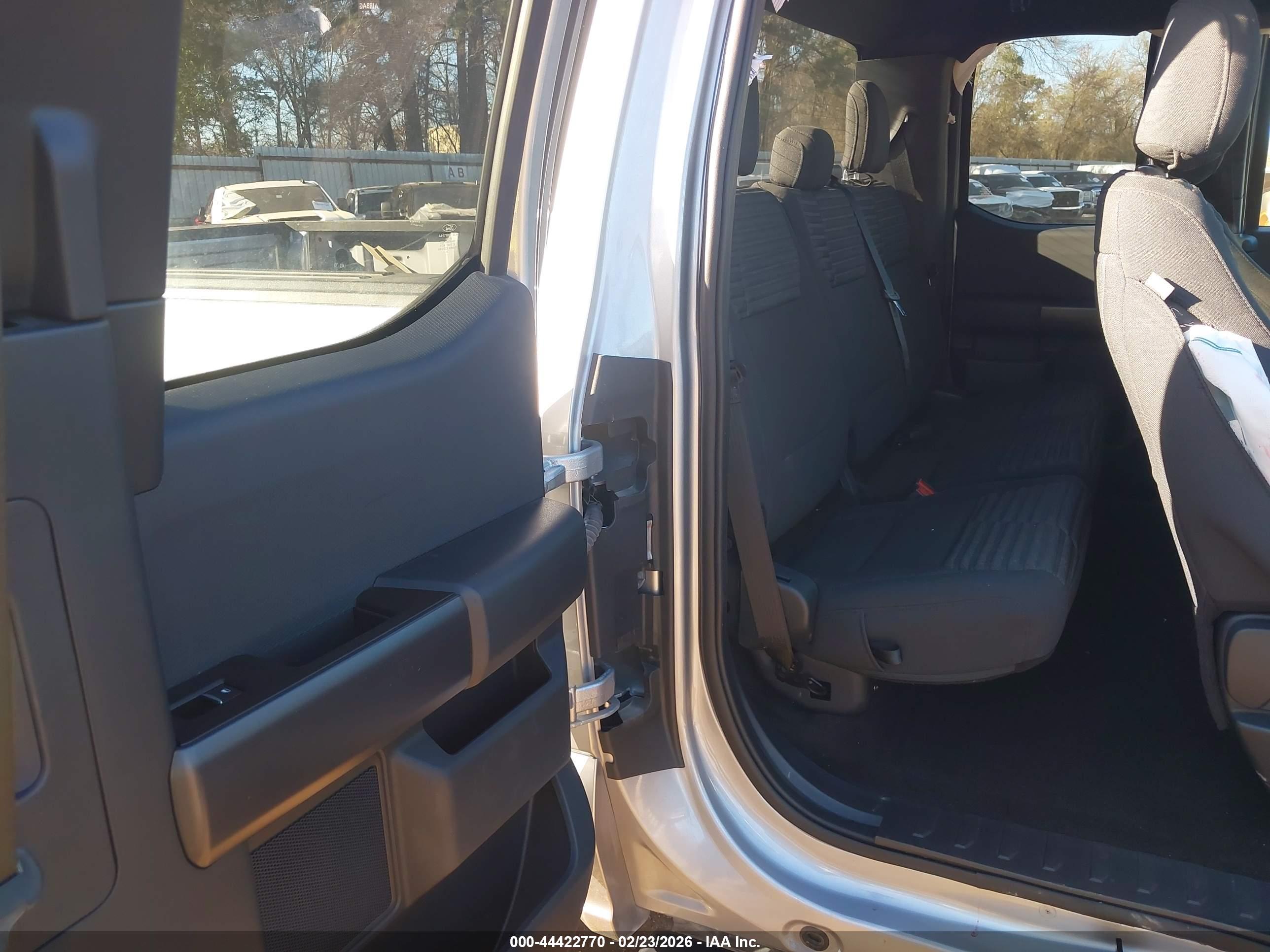 FORD F-150 image 8
