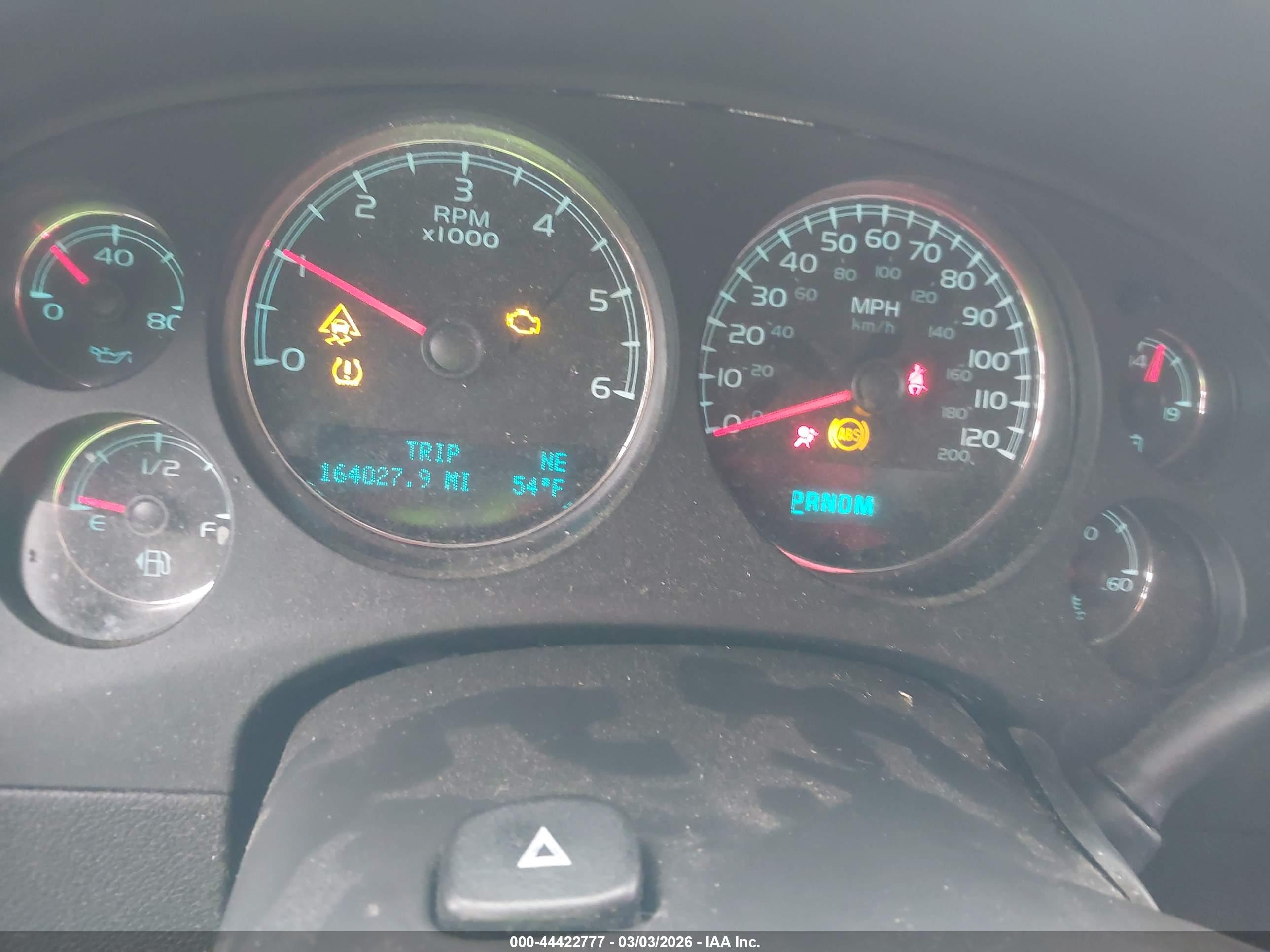 GMC YUKON image 7