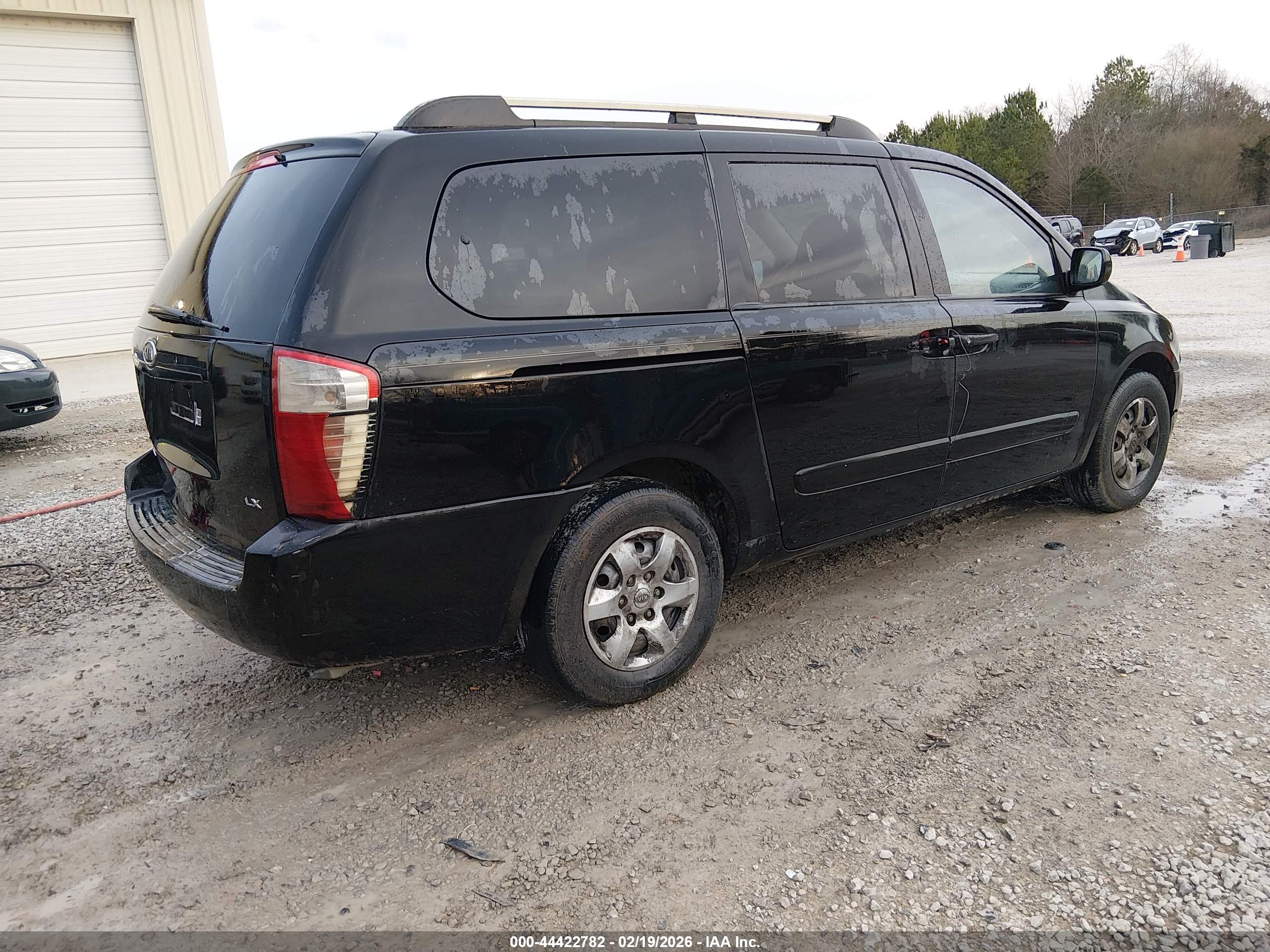KIA SEDONA image 4