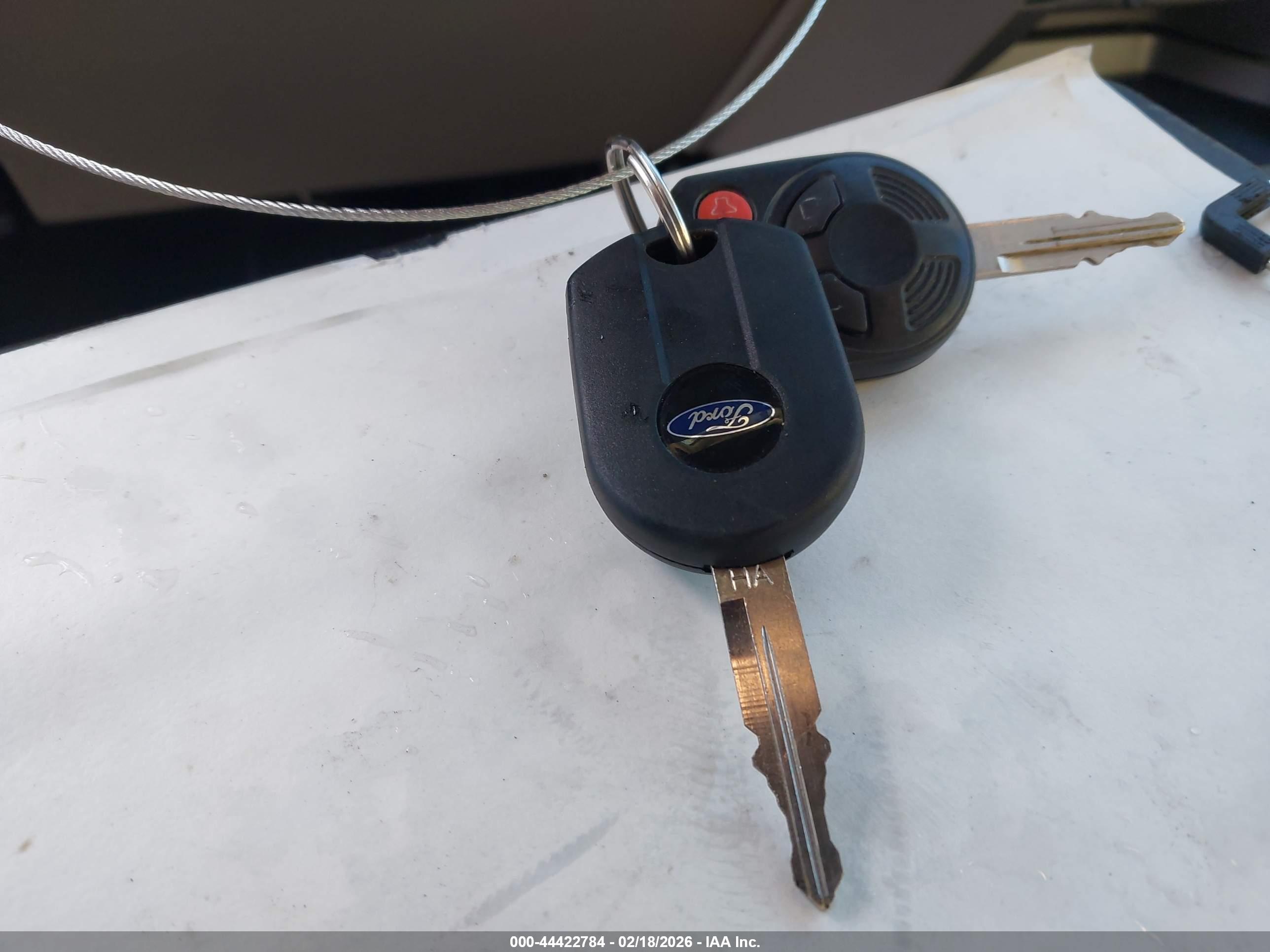 FORD ESCAPE image 11