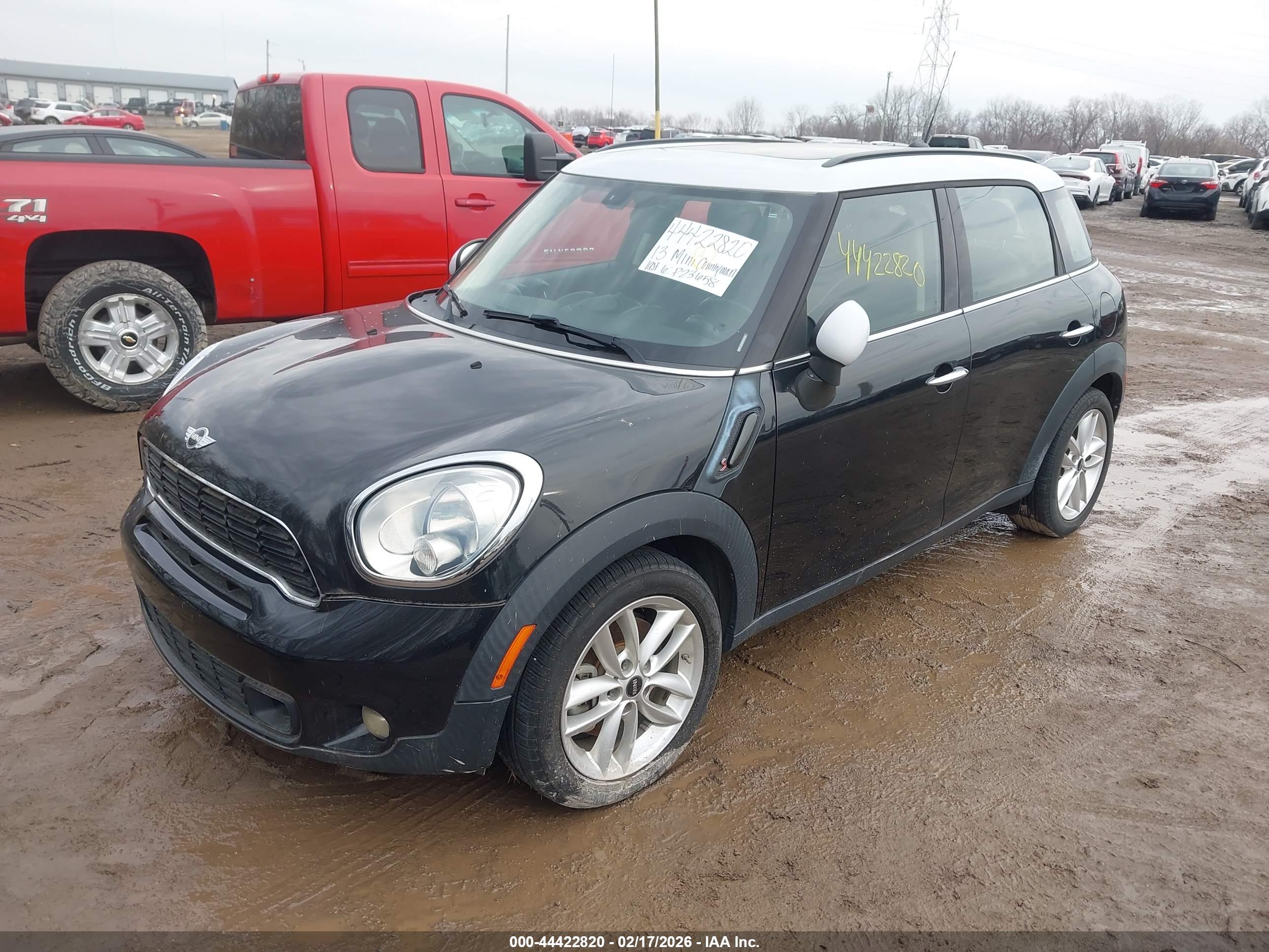 MINI COUNTRYMAN image 2