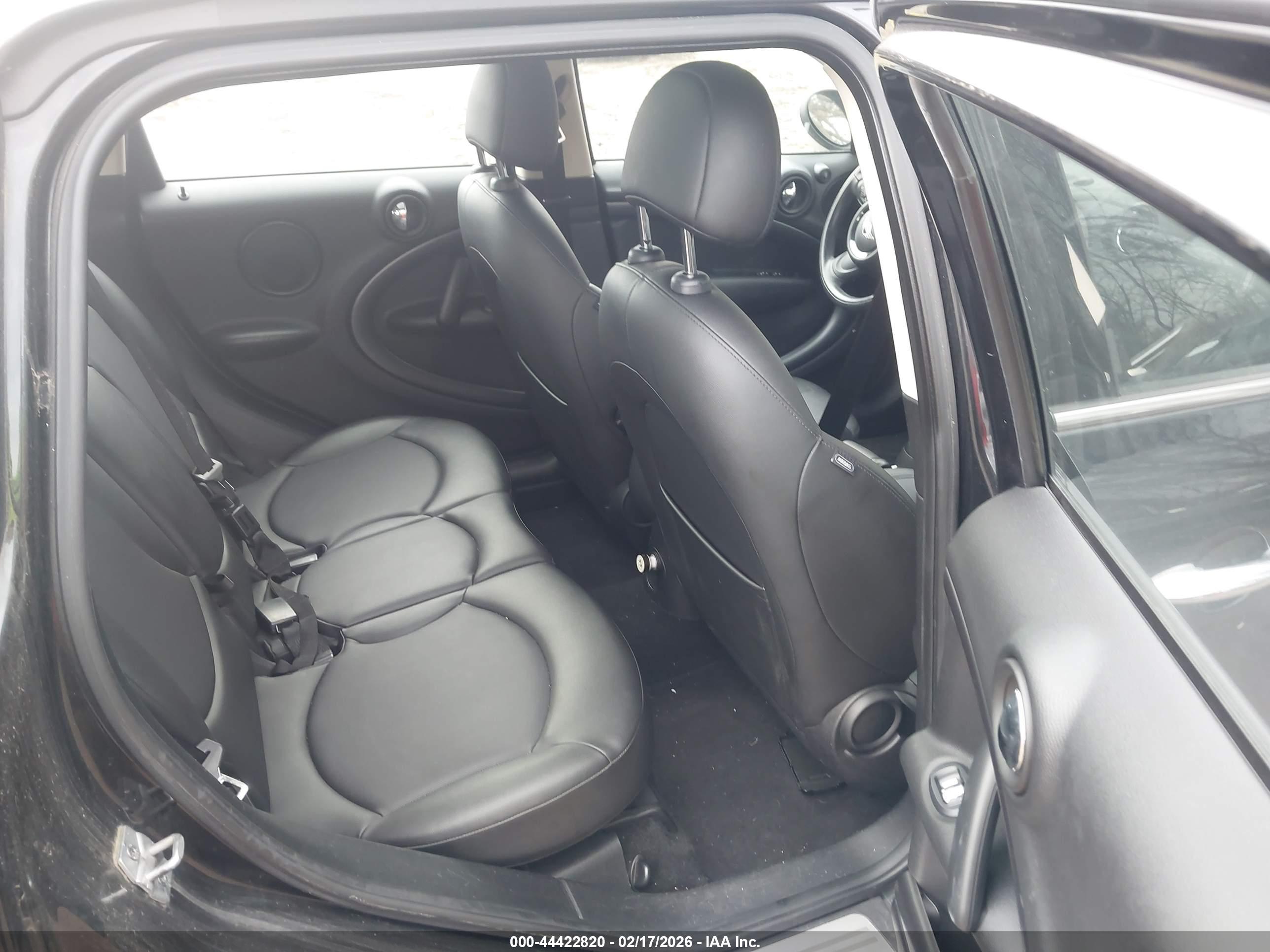 MINI COUNTRYMAN image 8