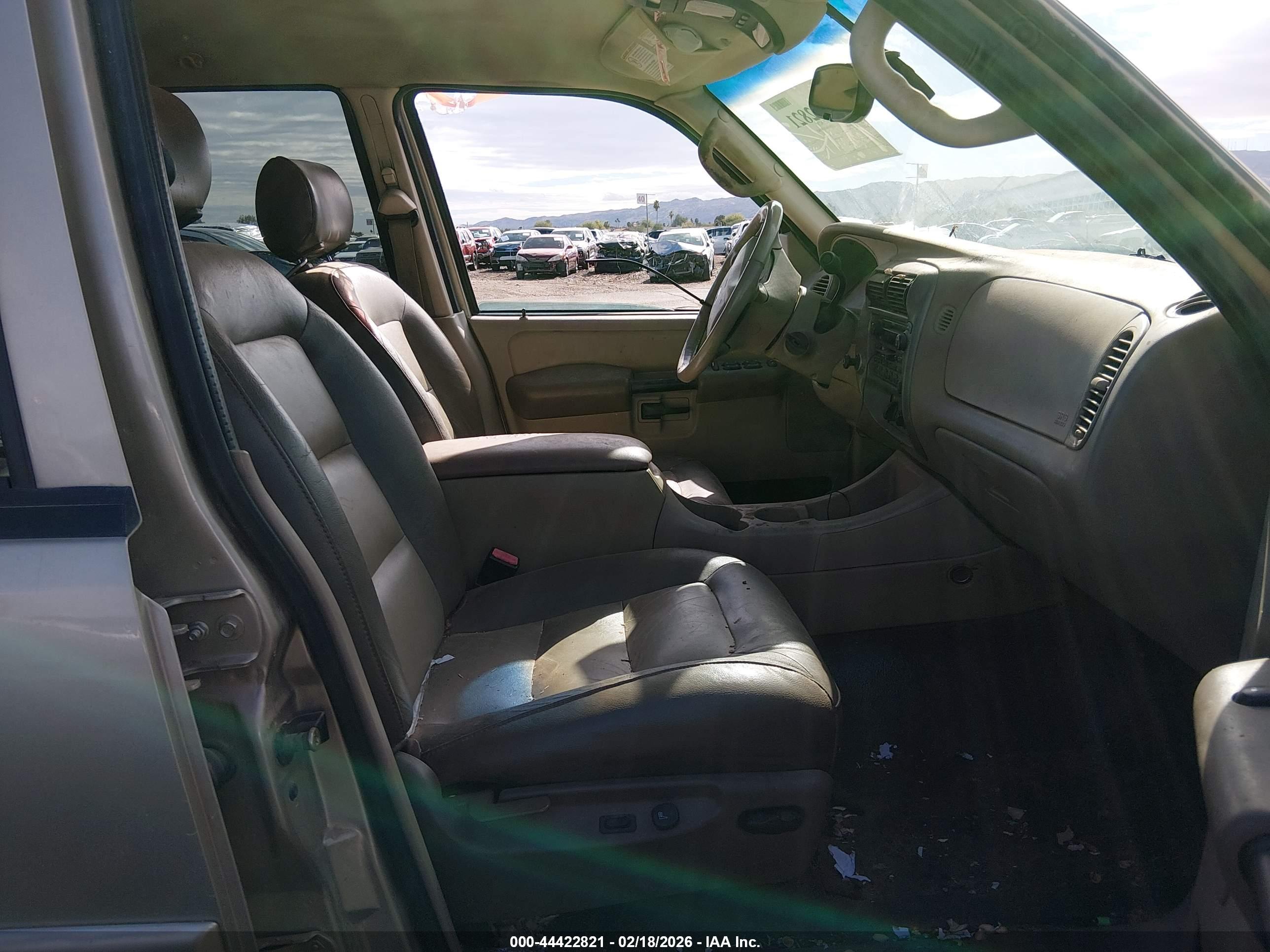 FORD EXPLORER image 5