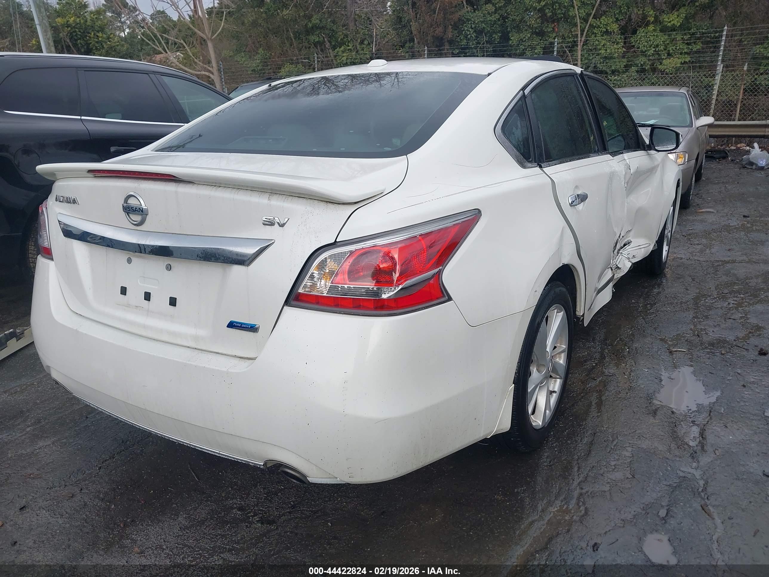 NISSAN ALTIMA image 4