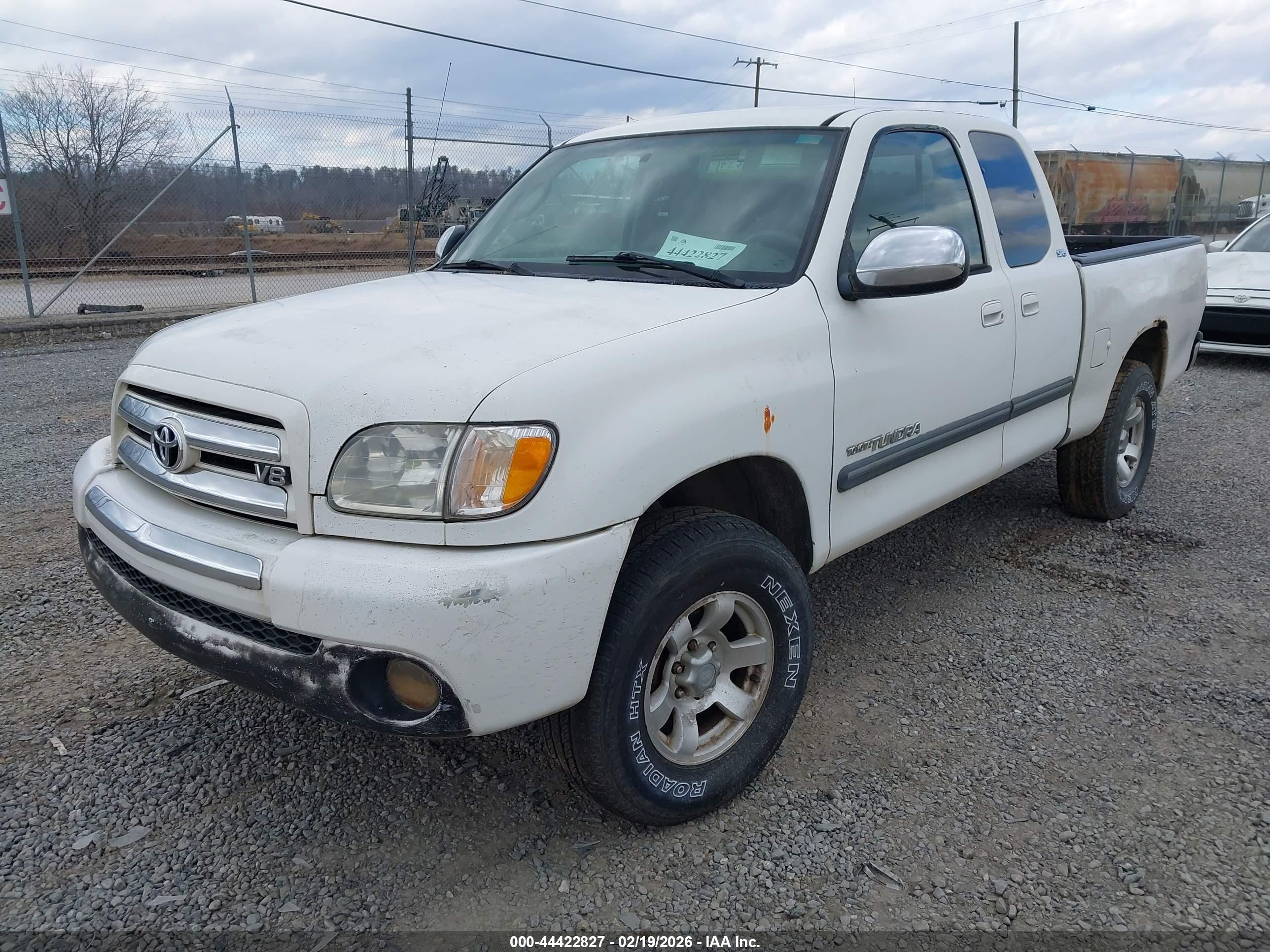 TOYOTA TUNDRA image 2