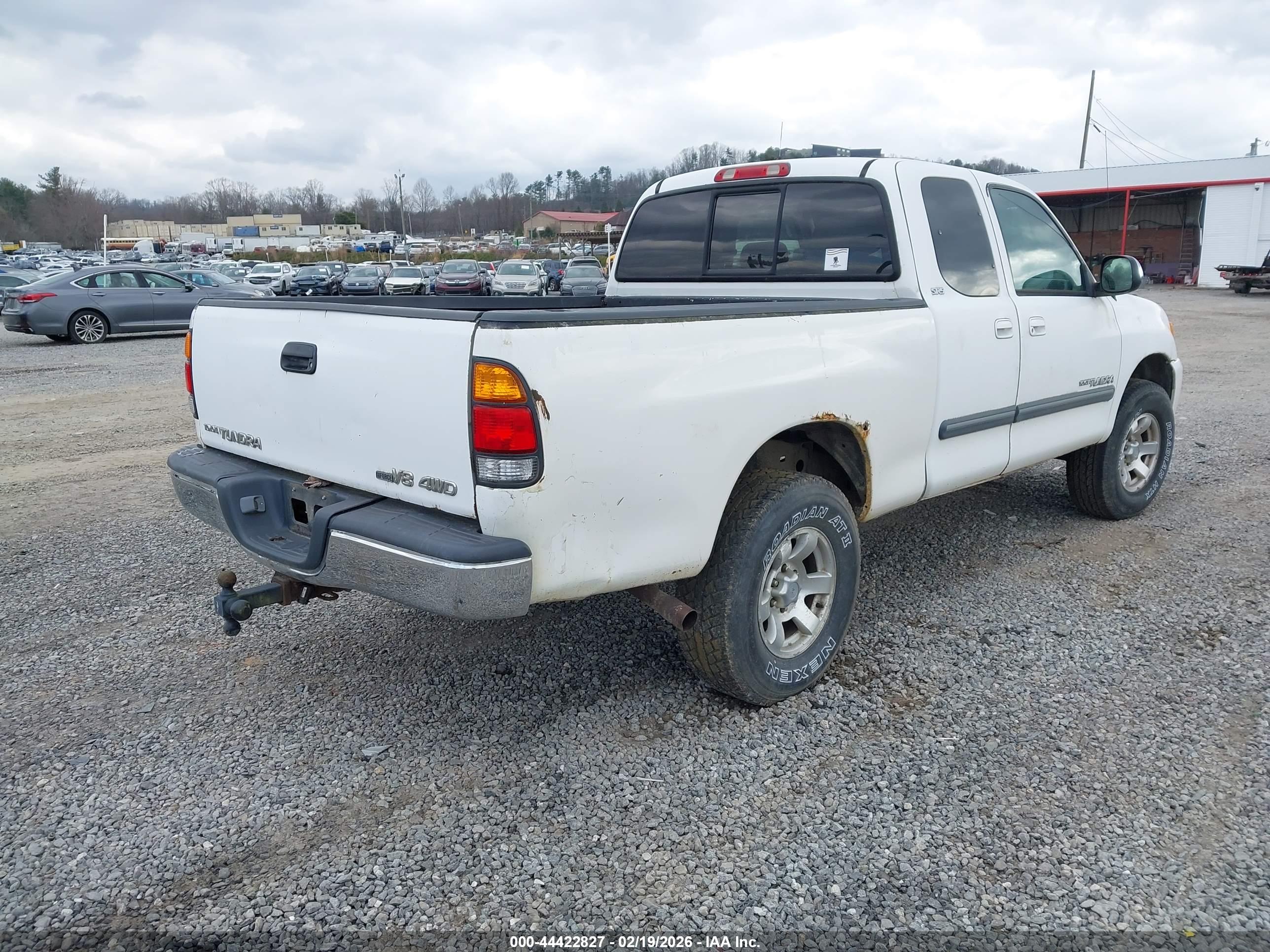 TOYOTA TUNDRA image 4
