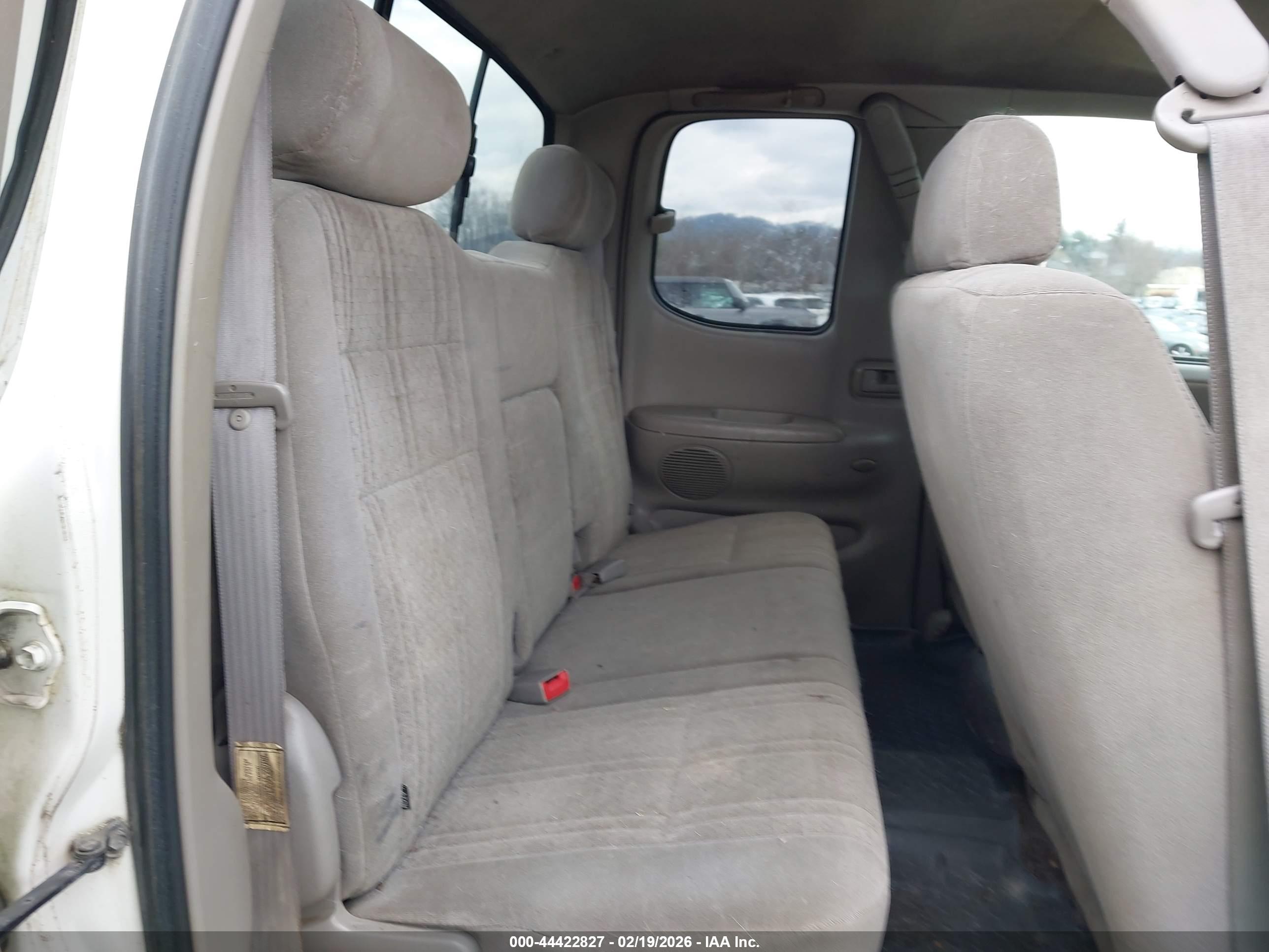 TOYOTA TUNDRA image 8