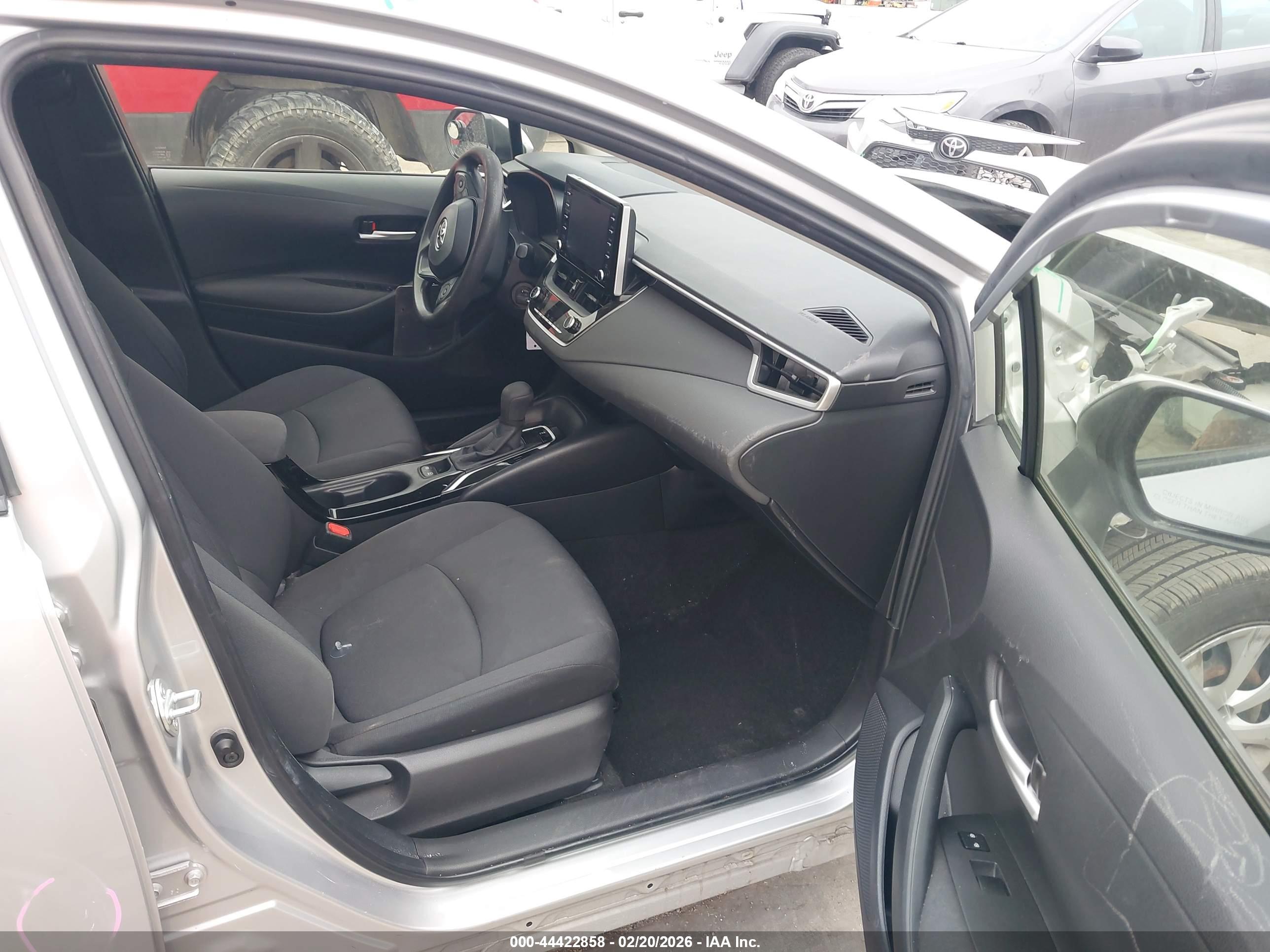 TOYOTA COROLLA image 5