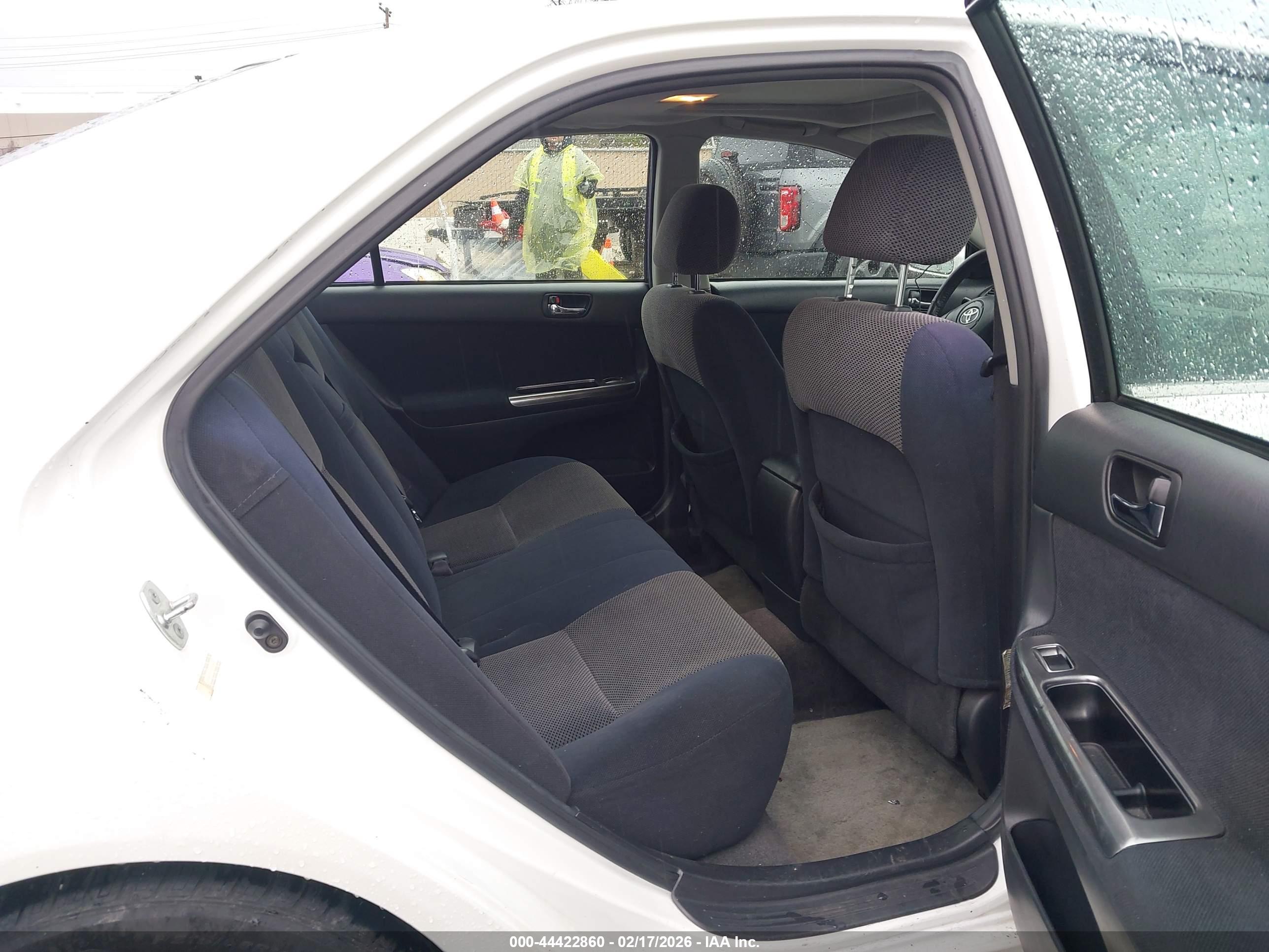TOYOTA CAMRY image 8