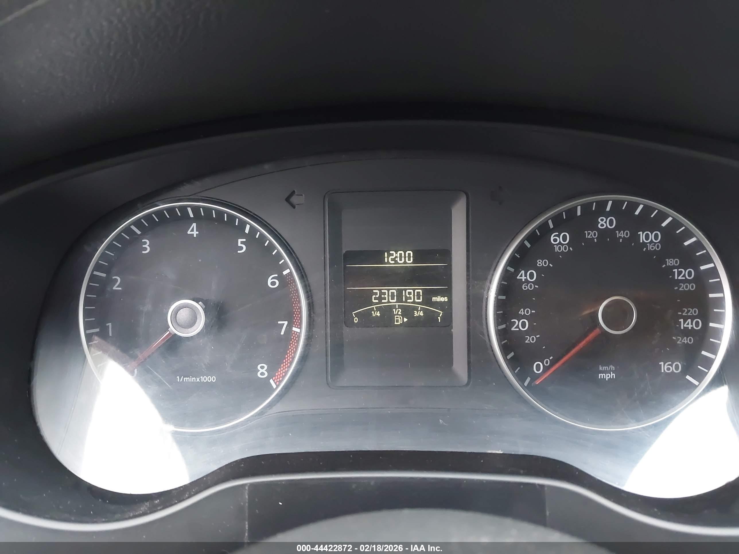 VOLKSWAGEN JETTA image 7