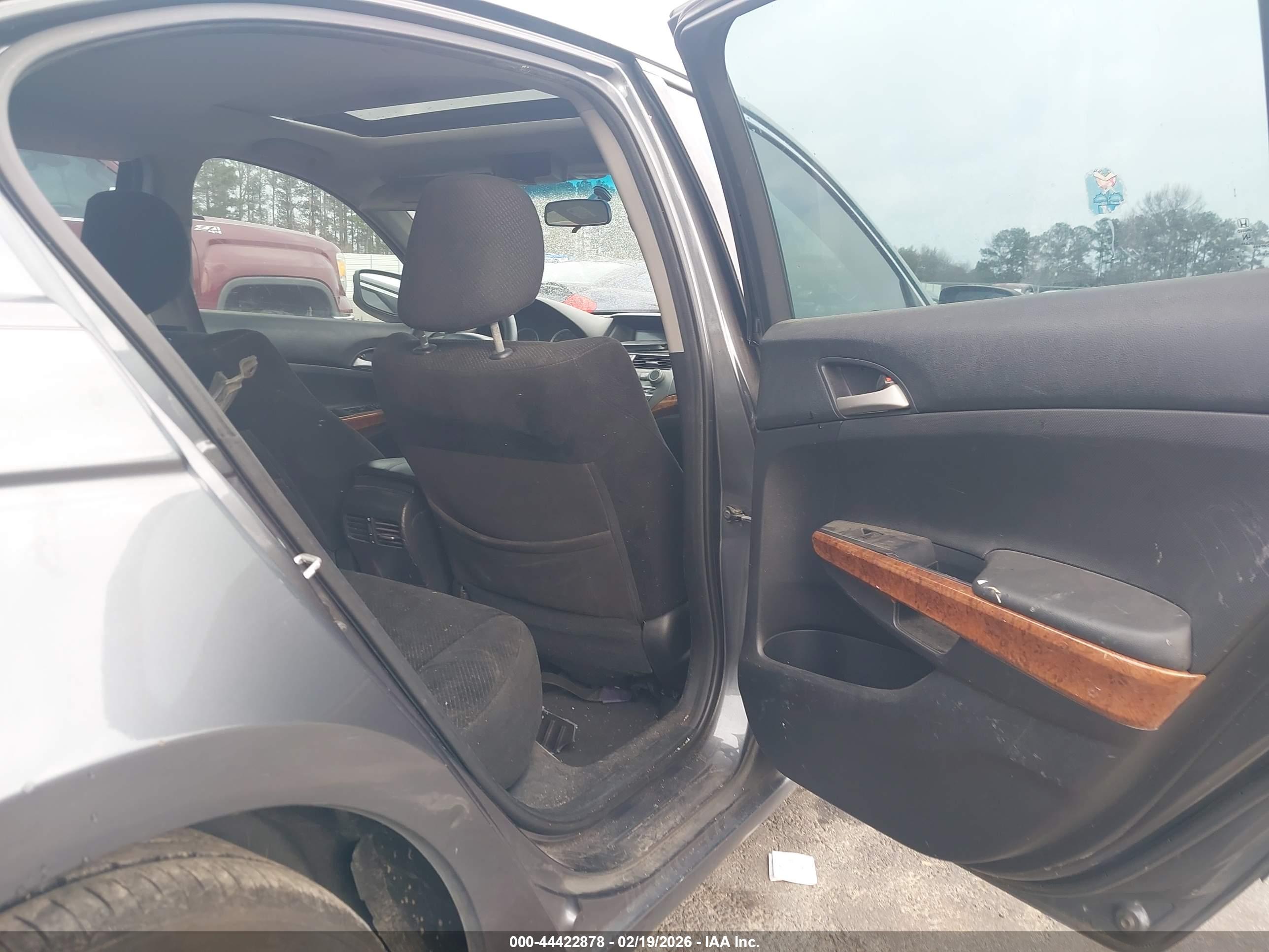 HONDA ACCORD image 8