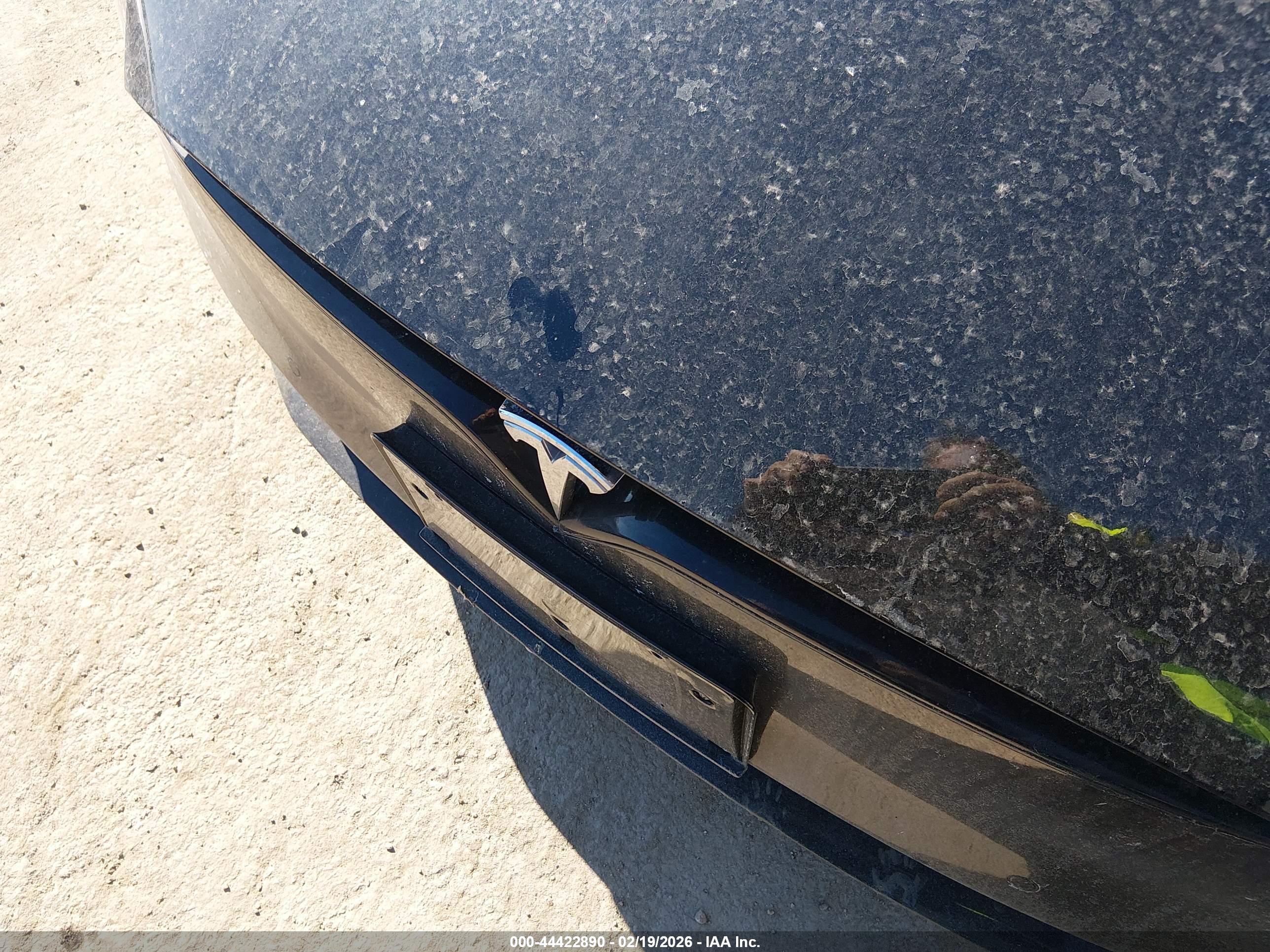 TESLA MODEL image 10