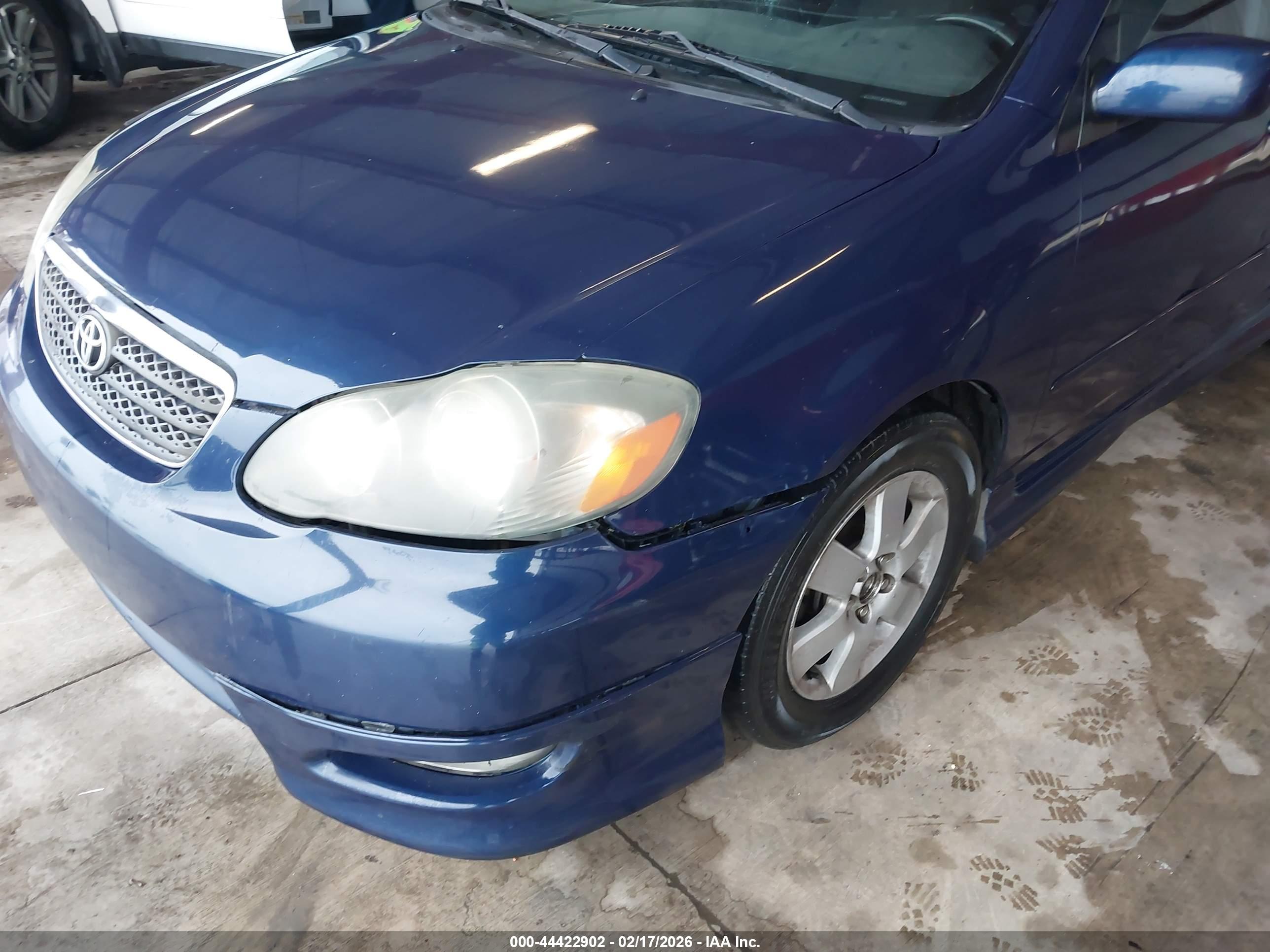 TOYOTA COROLLA image 6