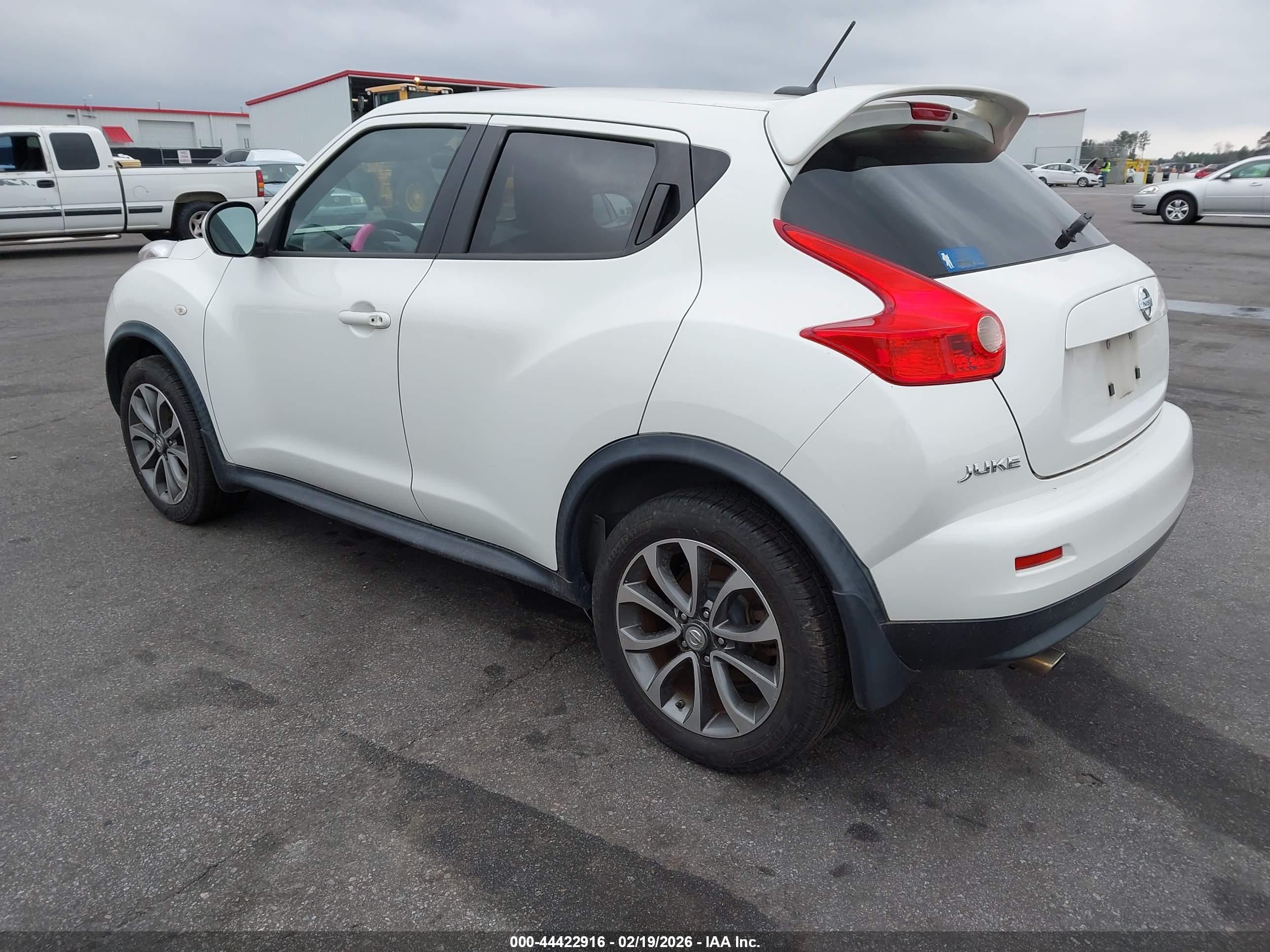 NISSAN JUKE image 3