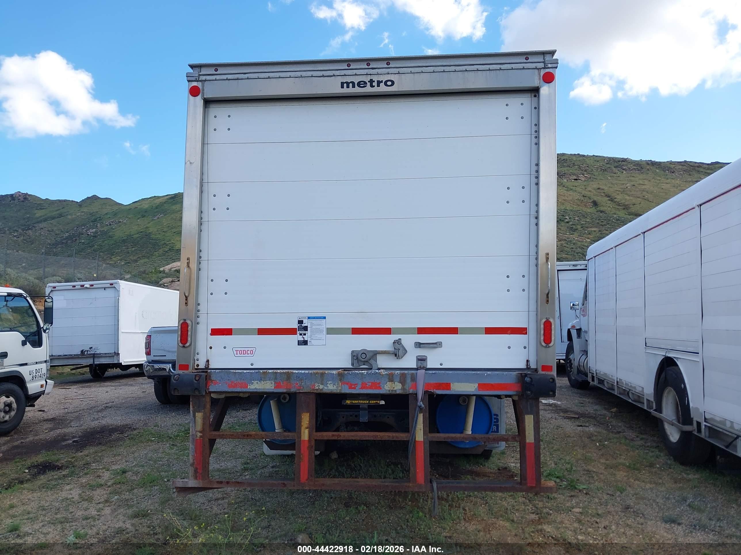 HINO 258/268 image 8