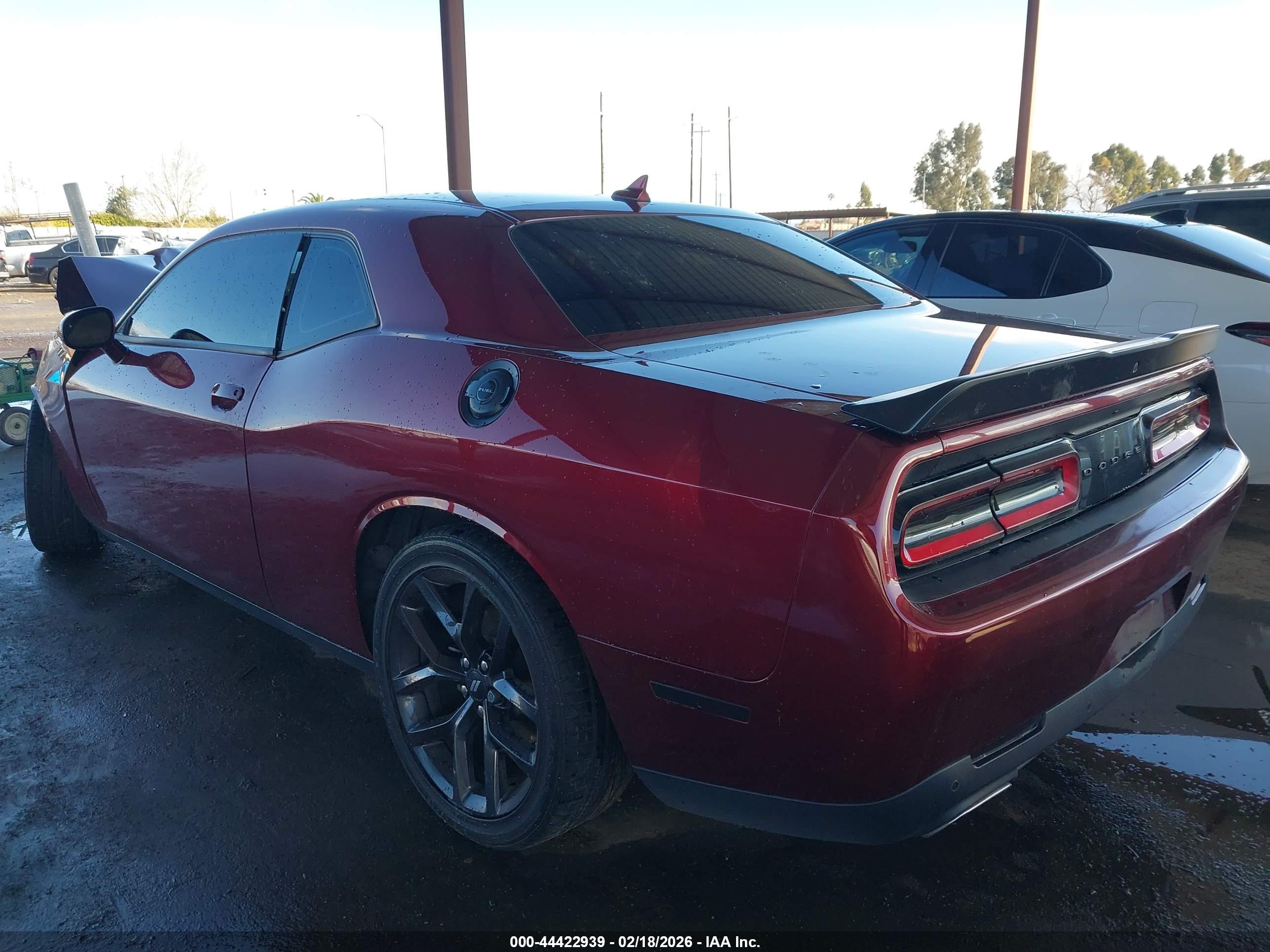 DODGE CHALLENGER image 3