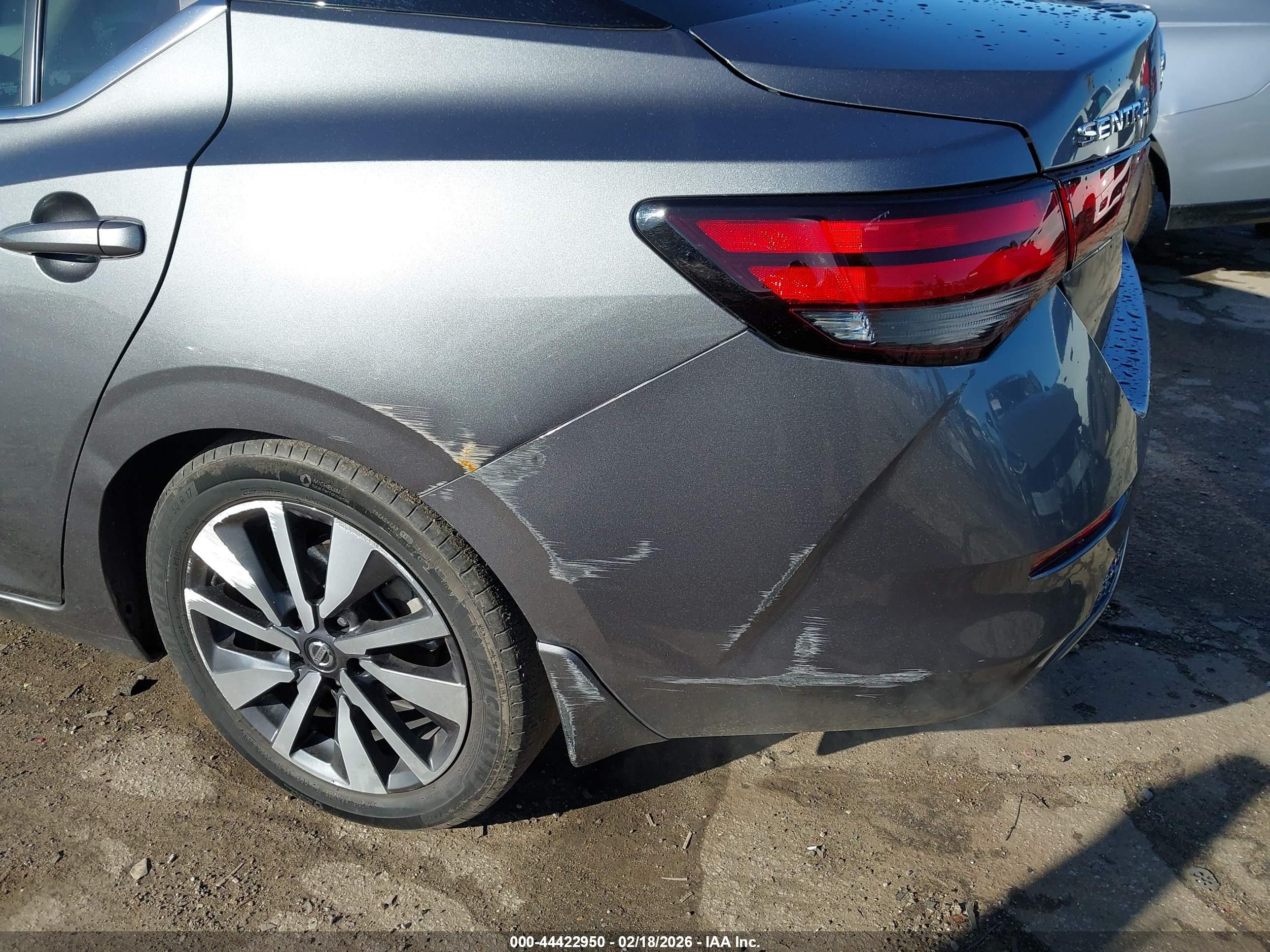 NISSAN SENTRA image 6