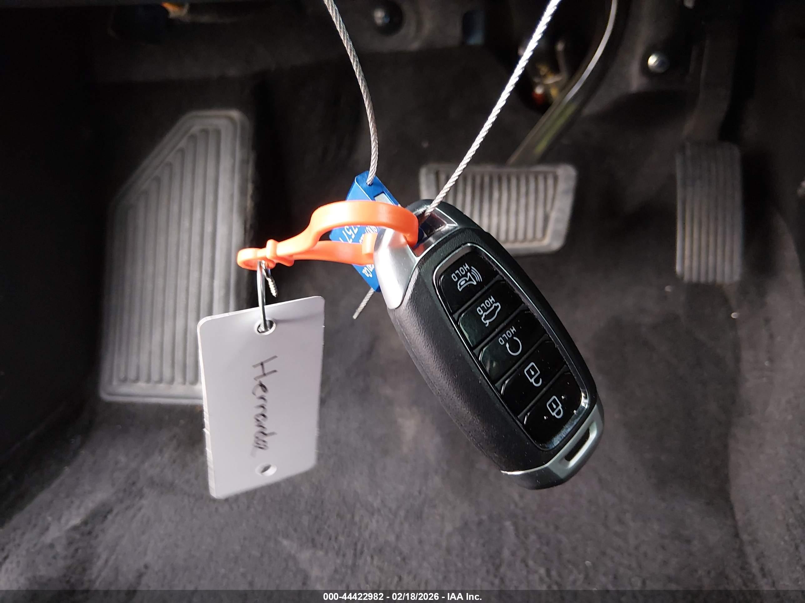 HYUNDAI ELANTRA image 11