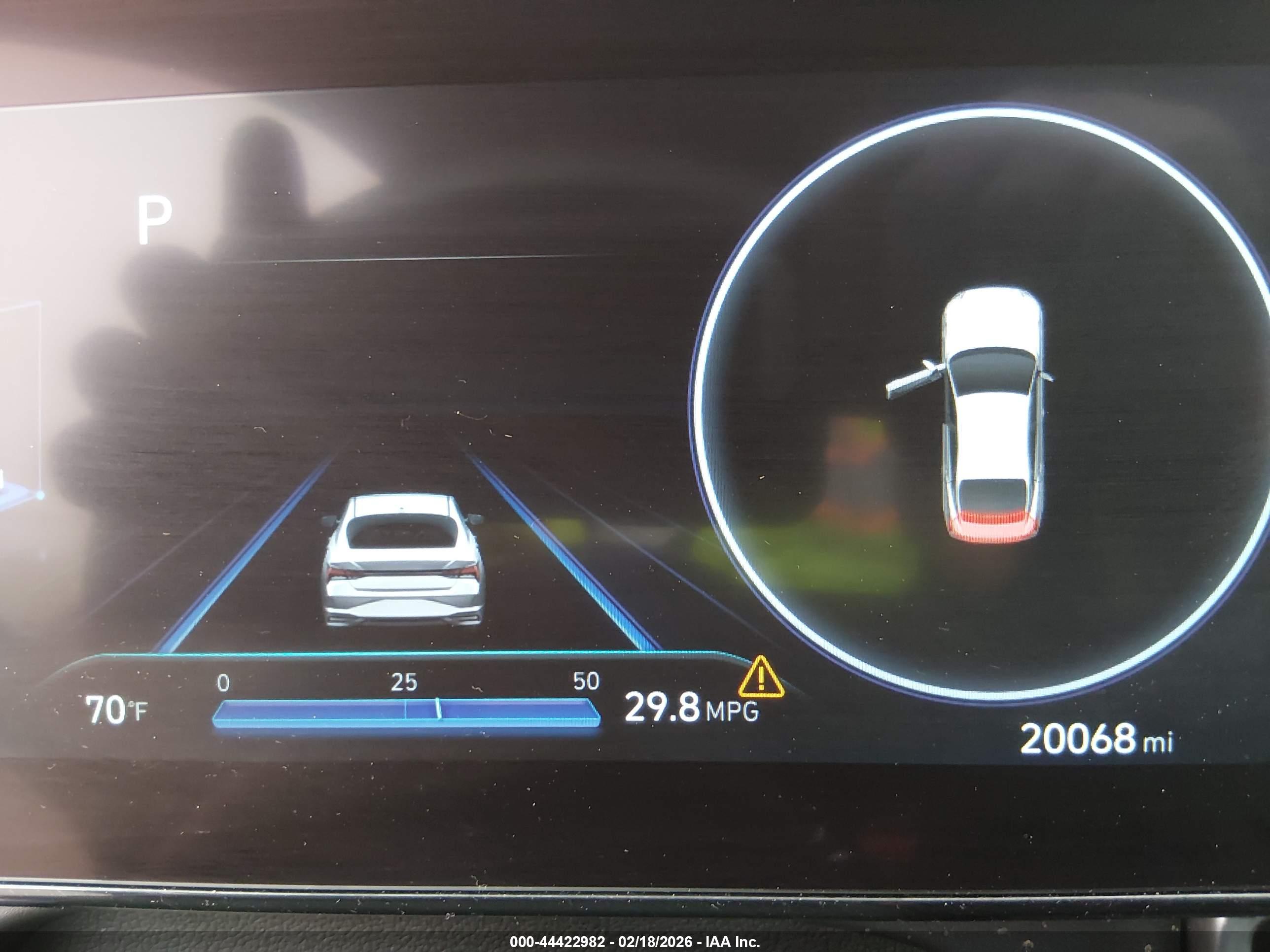 HYUNDAI ELANTRA image 7