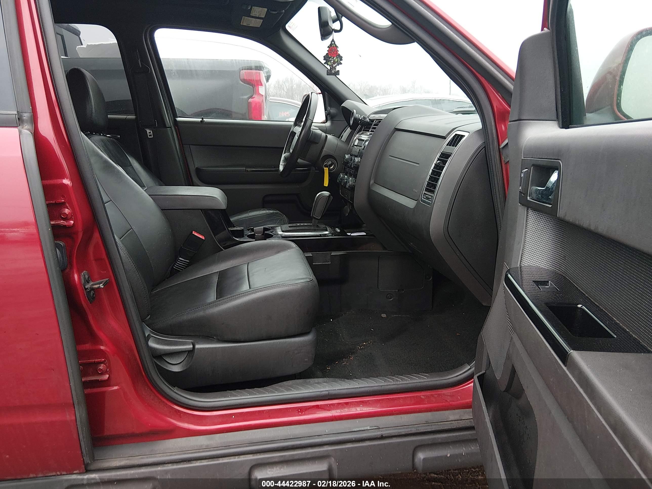 FORD ESCAPE image 5