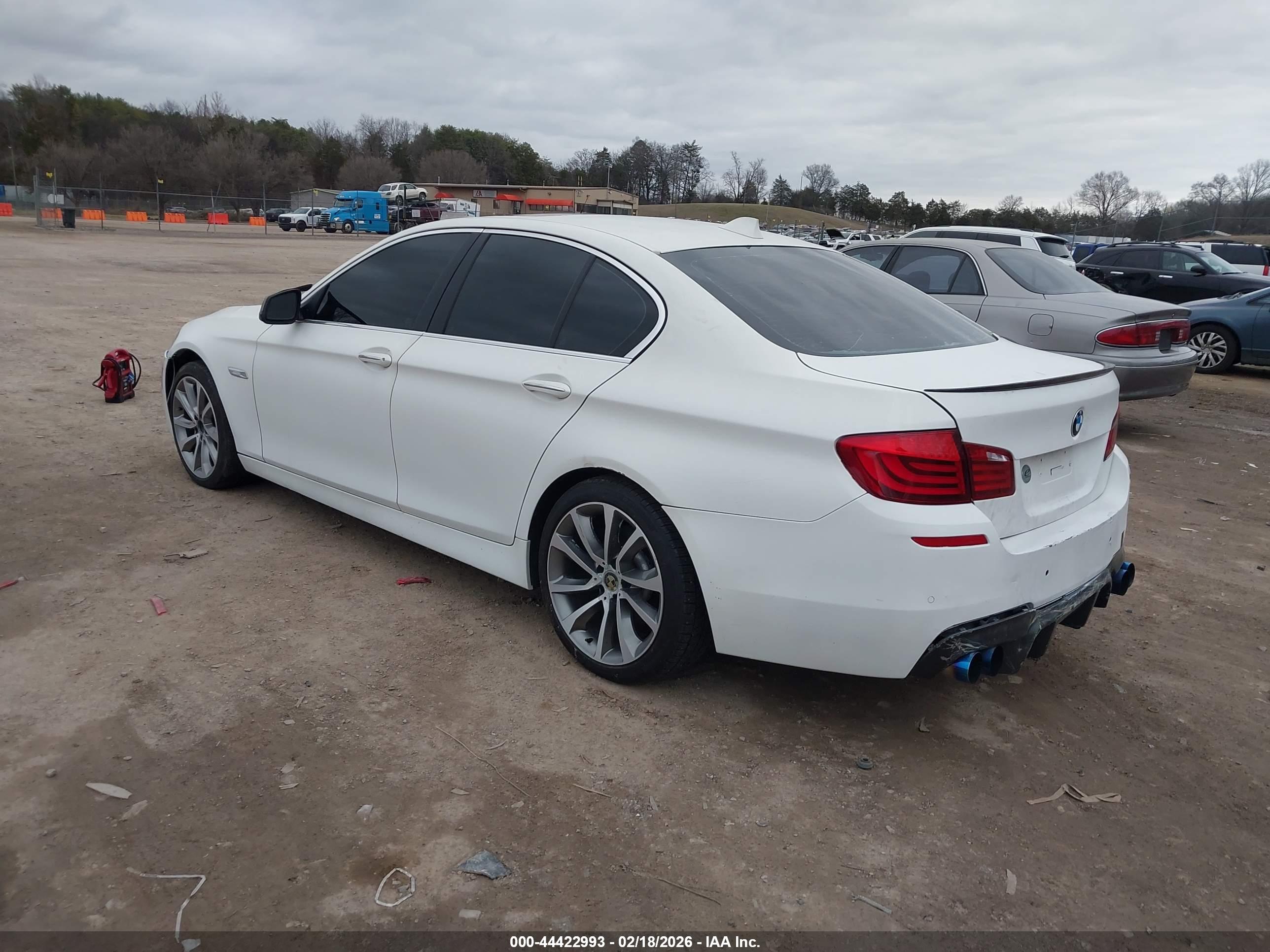 BMW 535I image 3