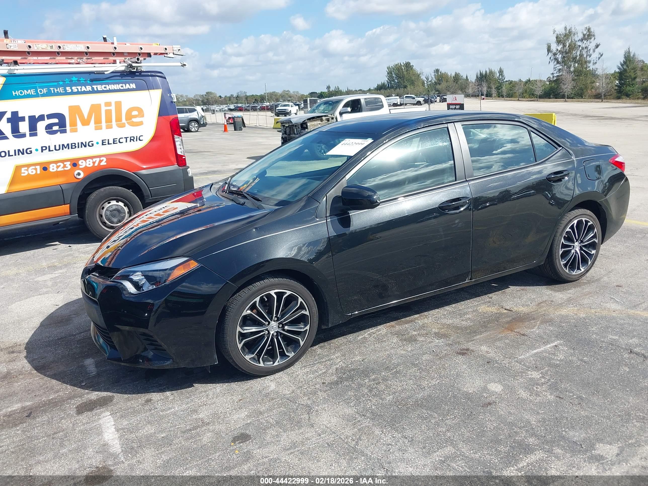 TOYOTA COROLLA image 2