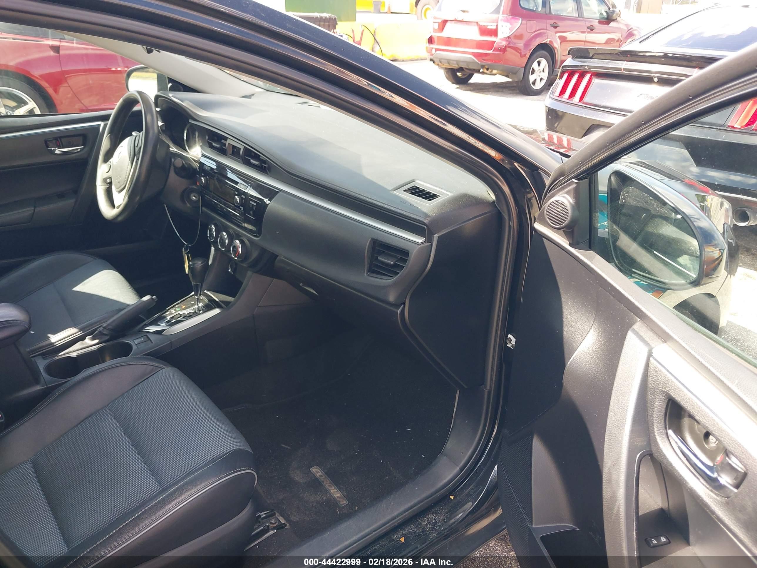TOYOTA COROLLA image 5