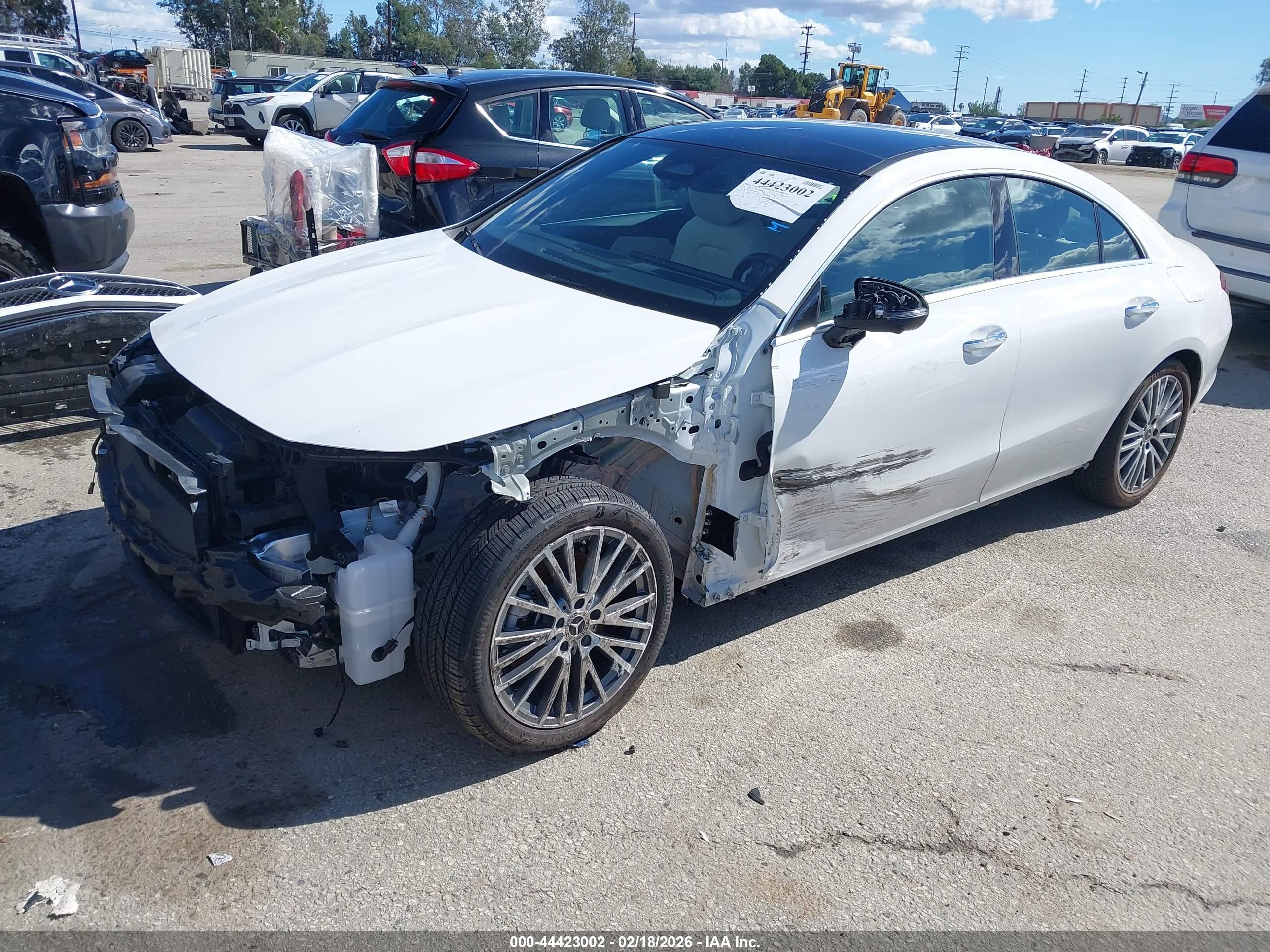 MERCEDES-BENZ CLA image 2