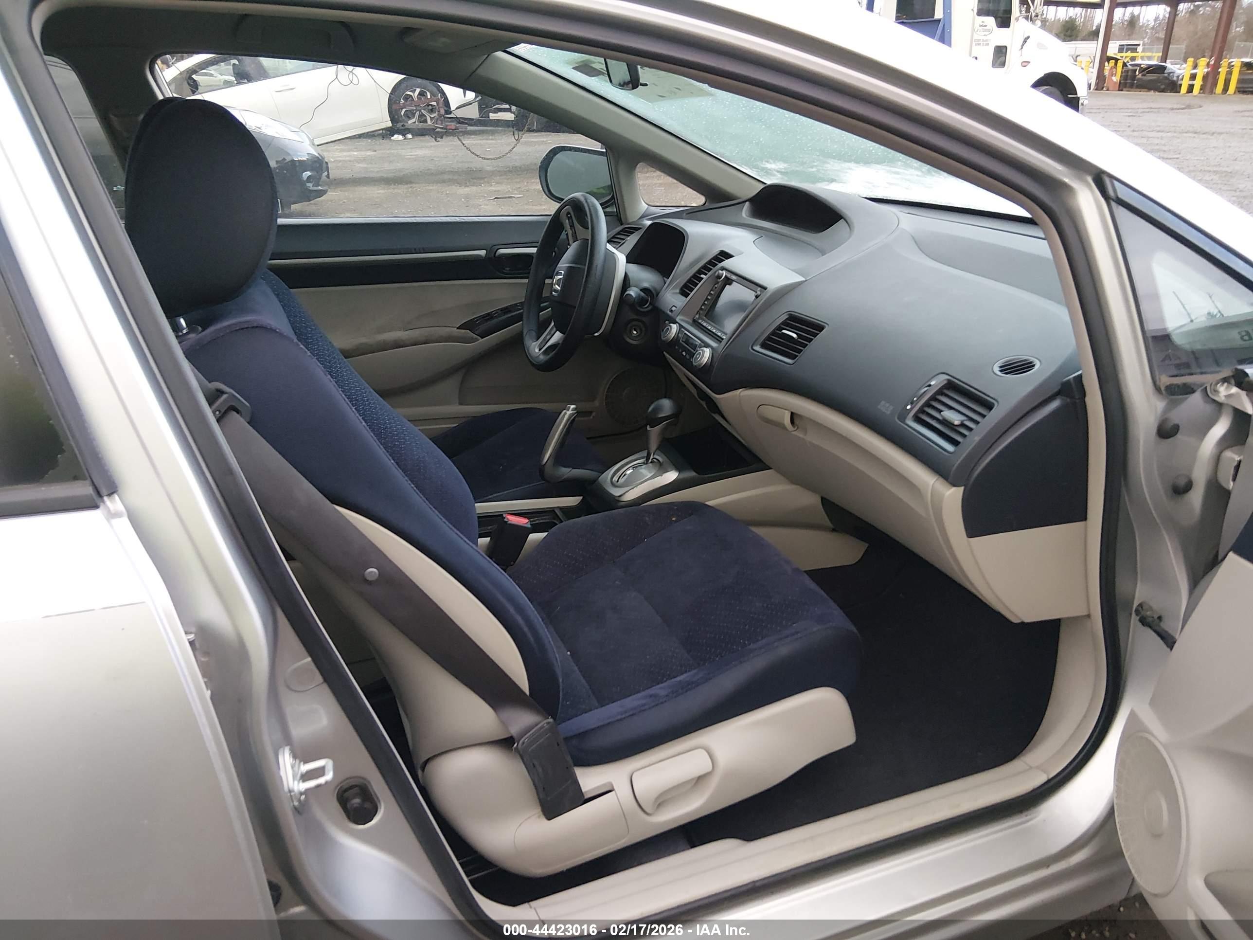 HONDA CIVIC image 5