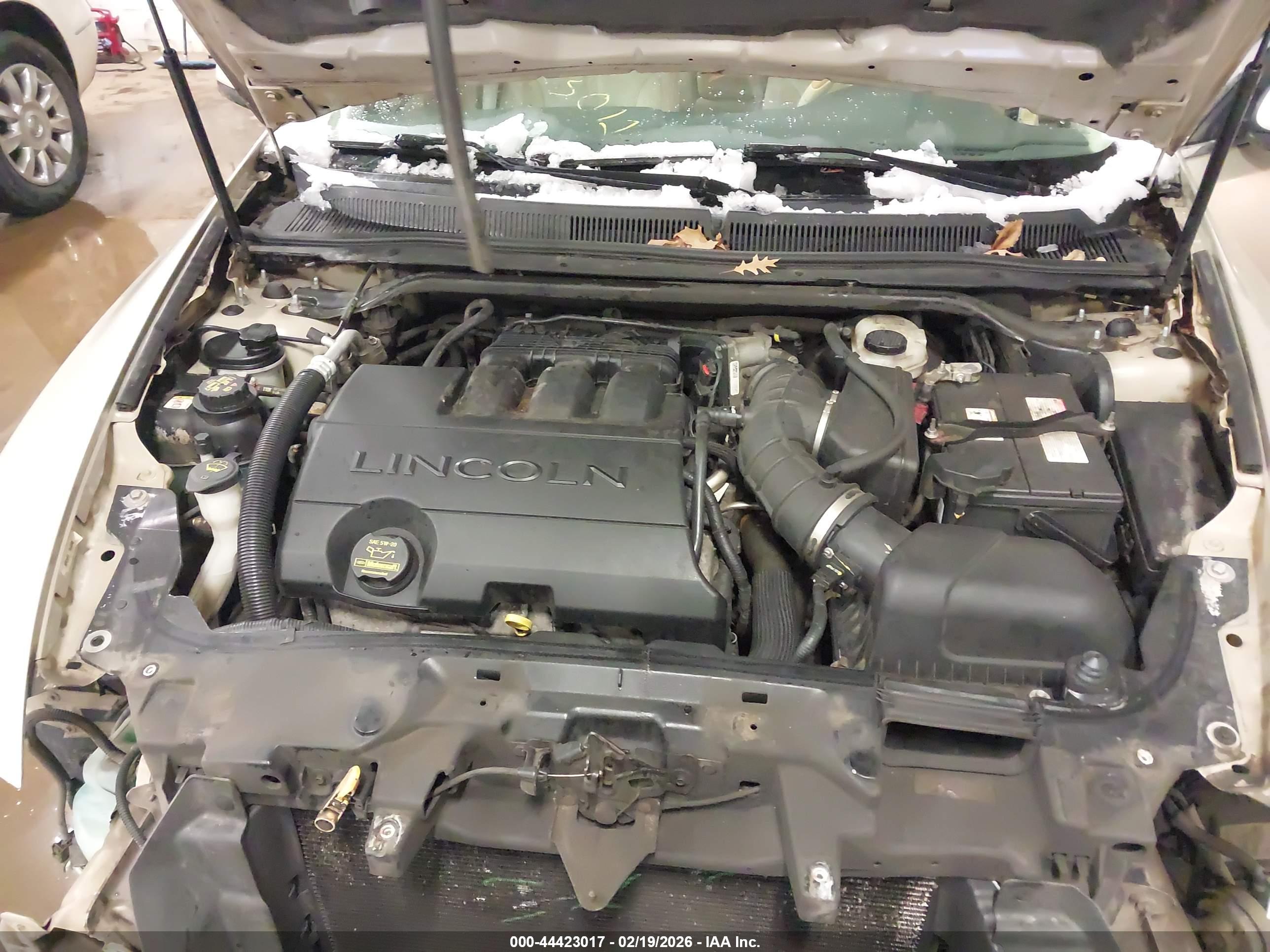 LINCOLN MKS image 10