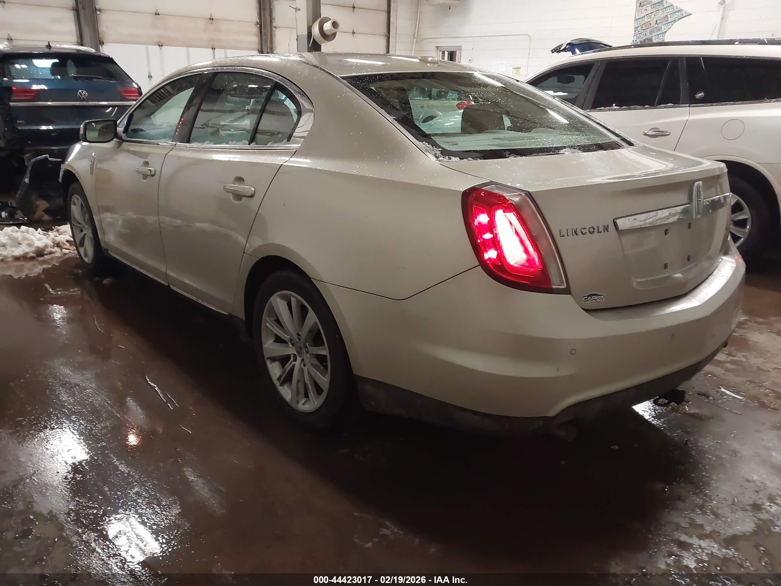 LINCOLN MKS image 3