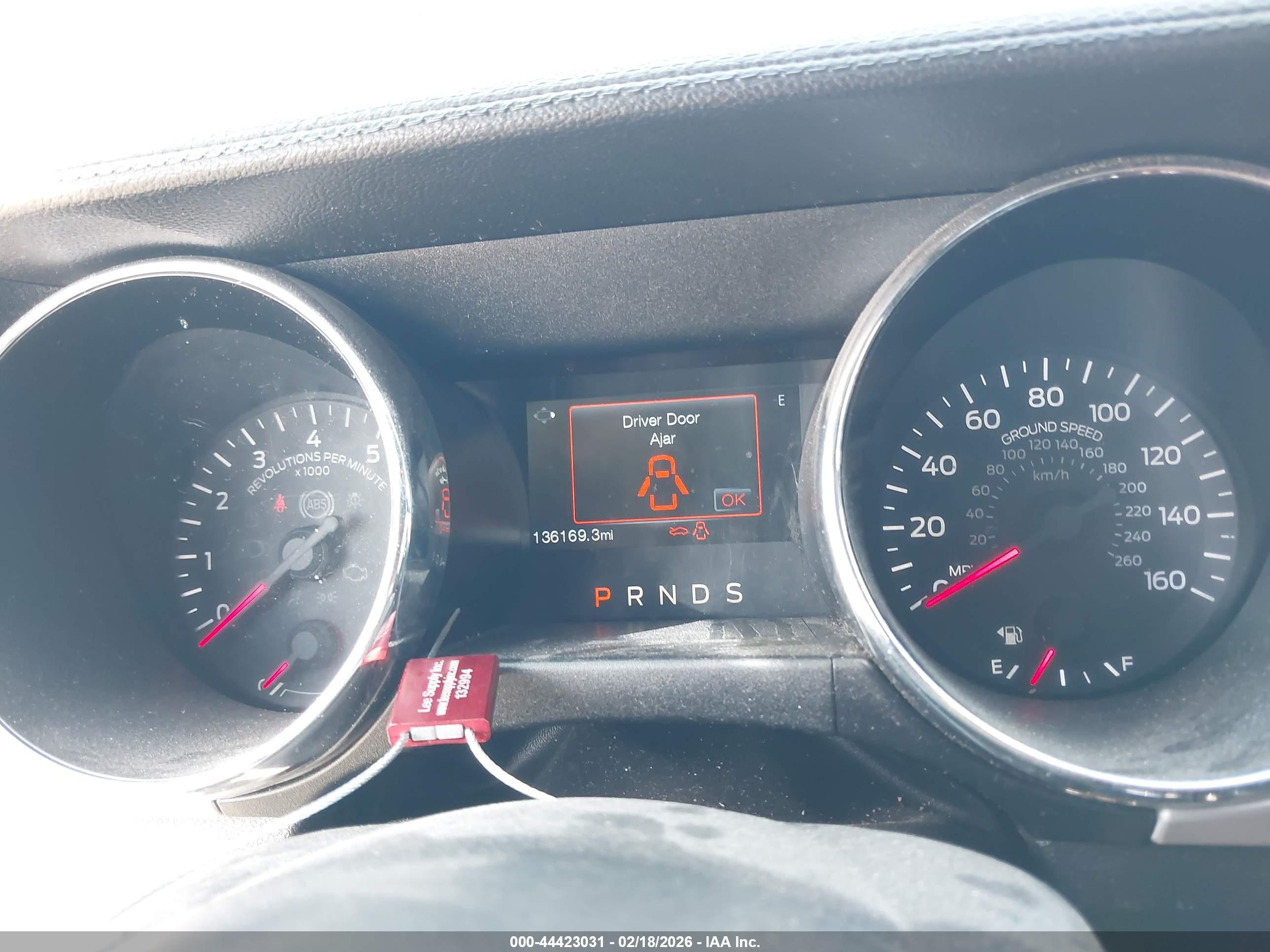 FORD MUSTANG image 7