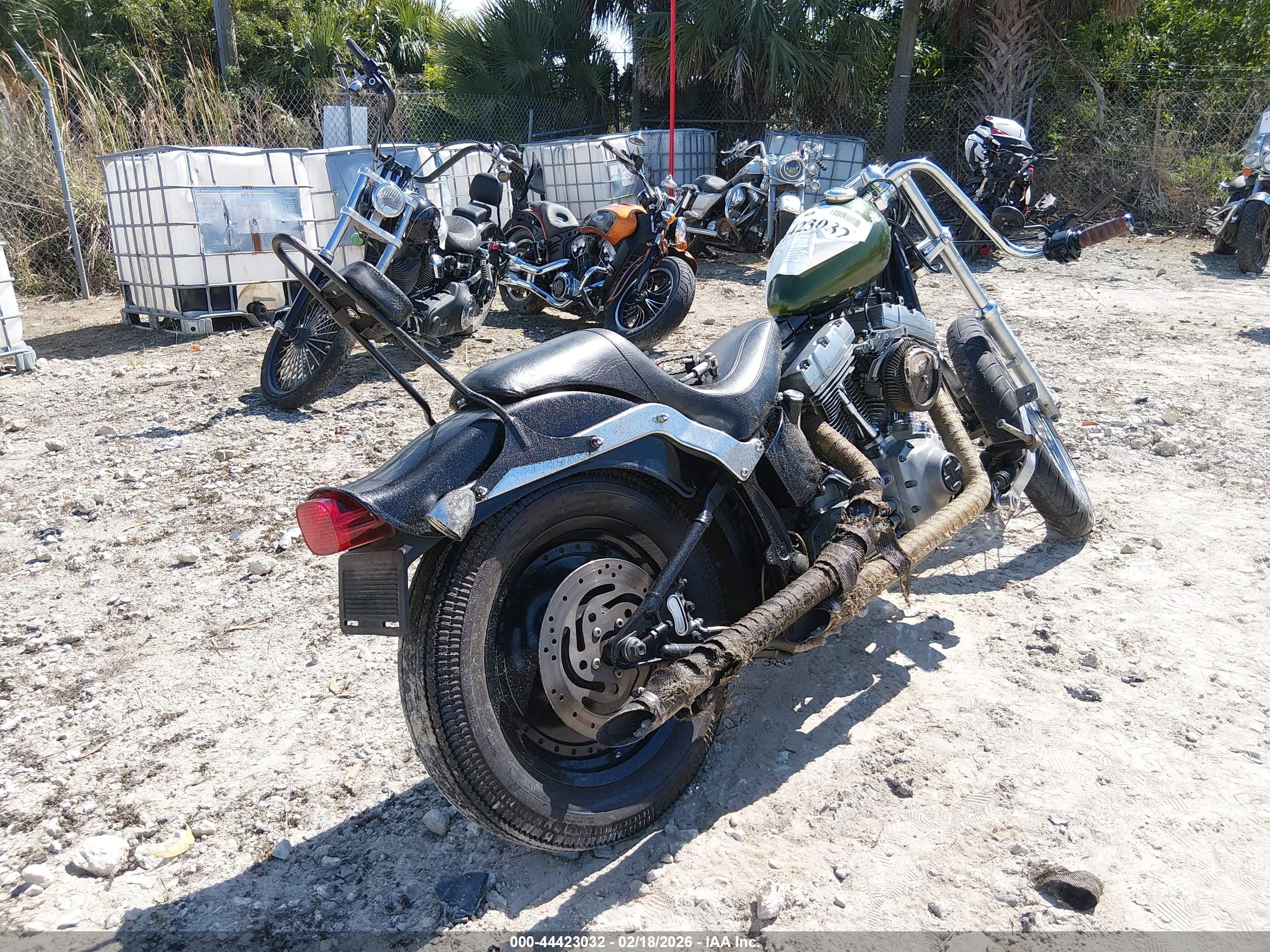 HARLEY-DAVIDSON FXST image 4