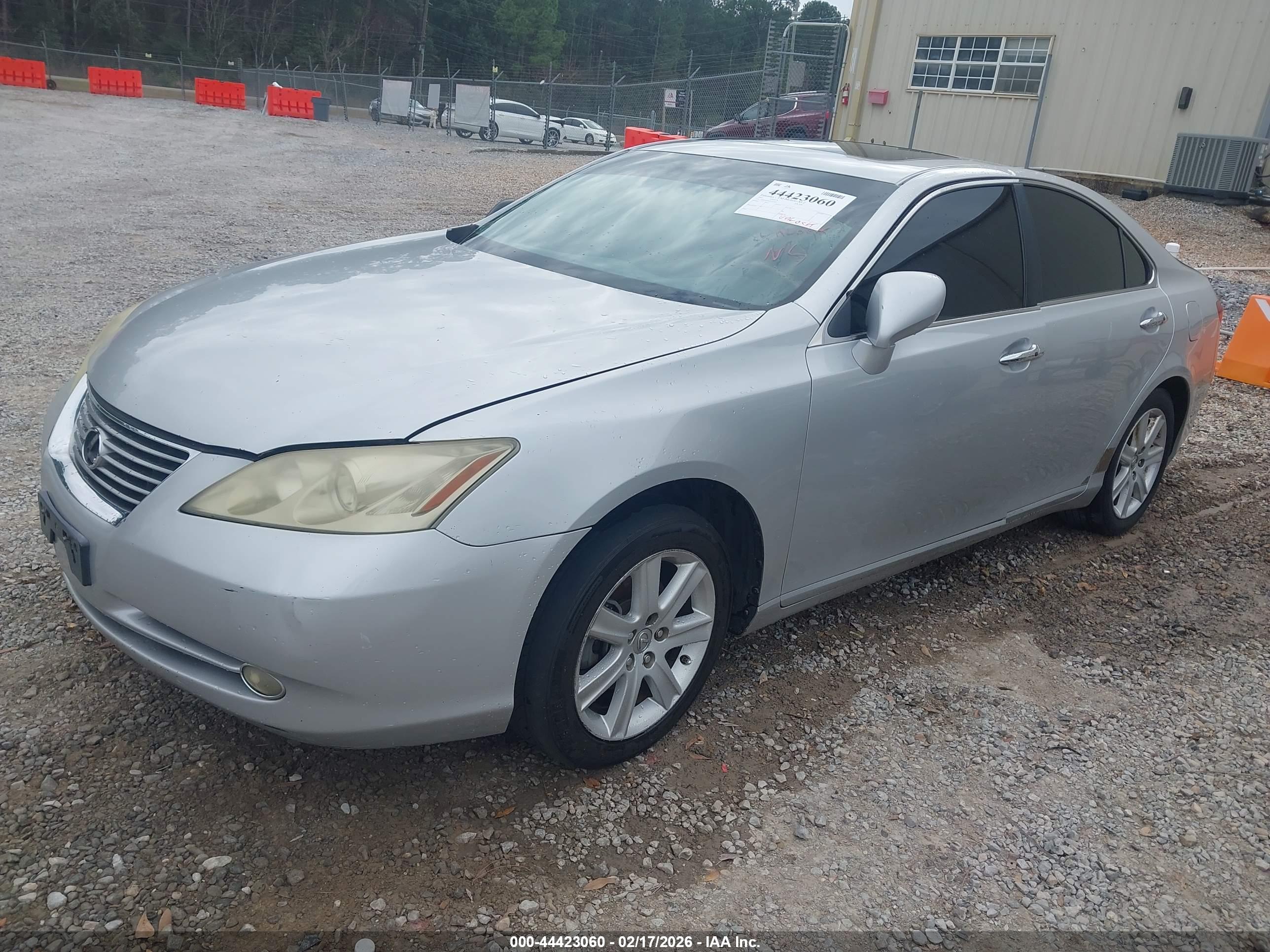 LEXUS ES image 2