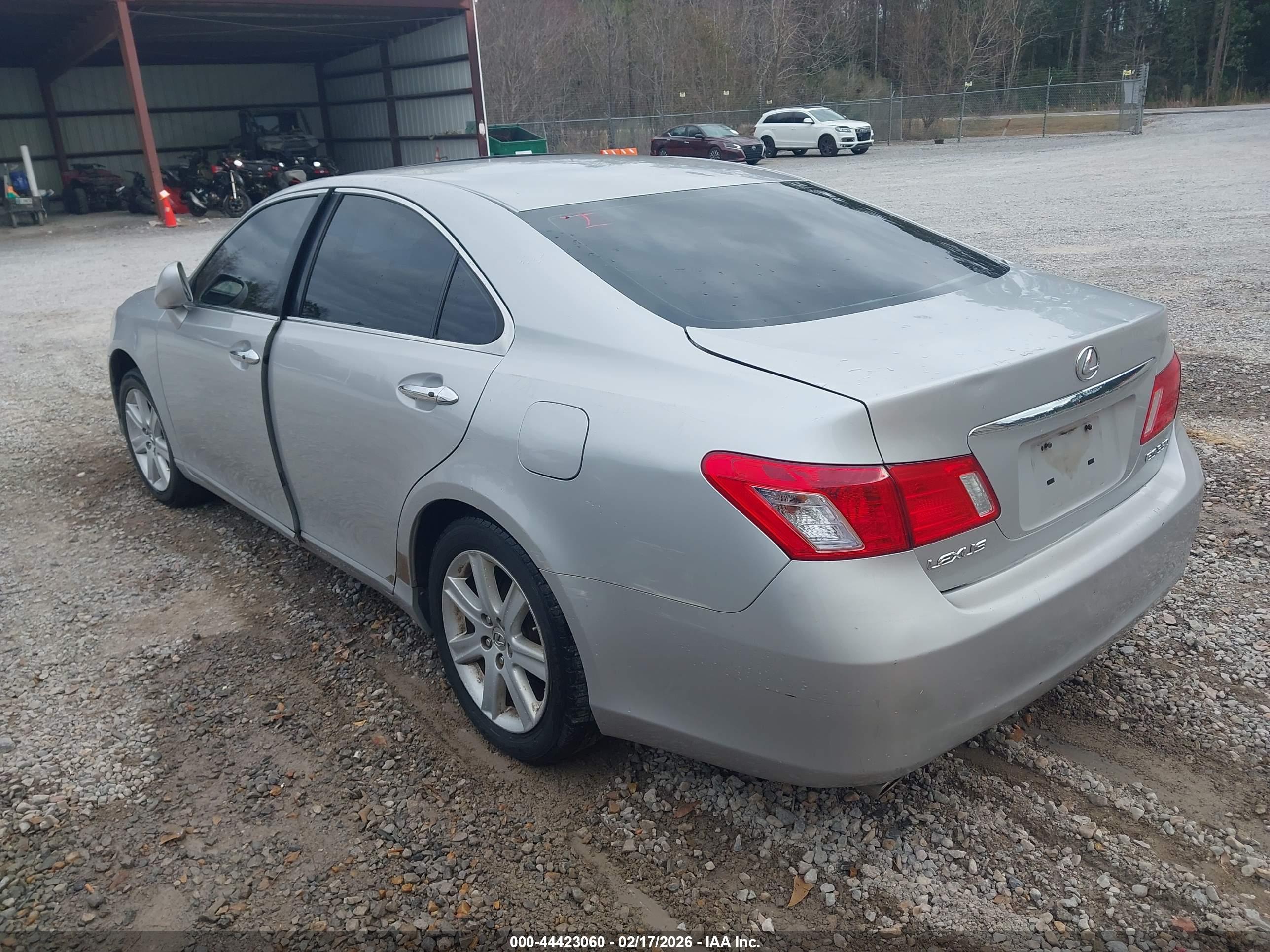 LEXUS ES image 3