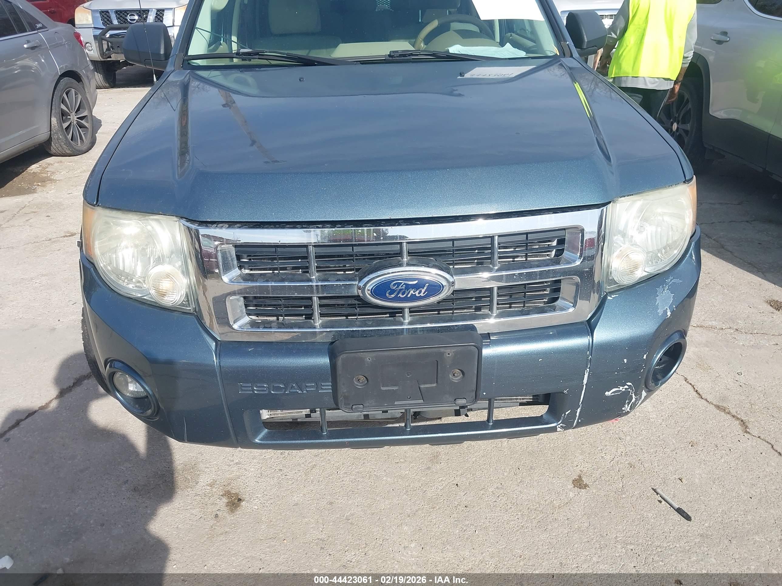 FORD ESCAPE image 6