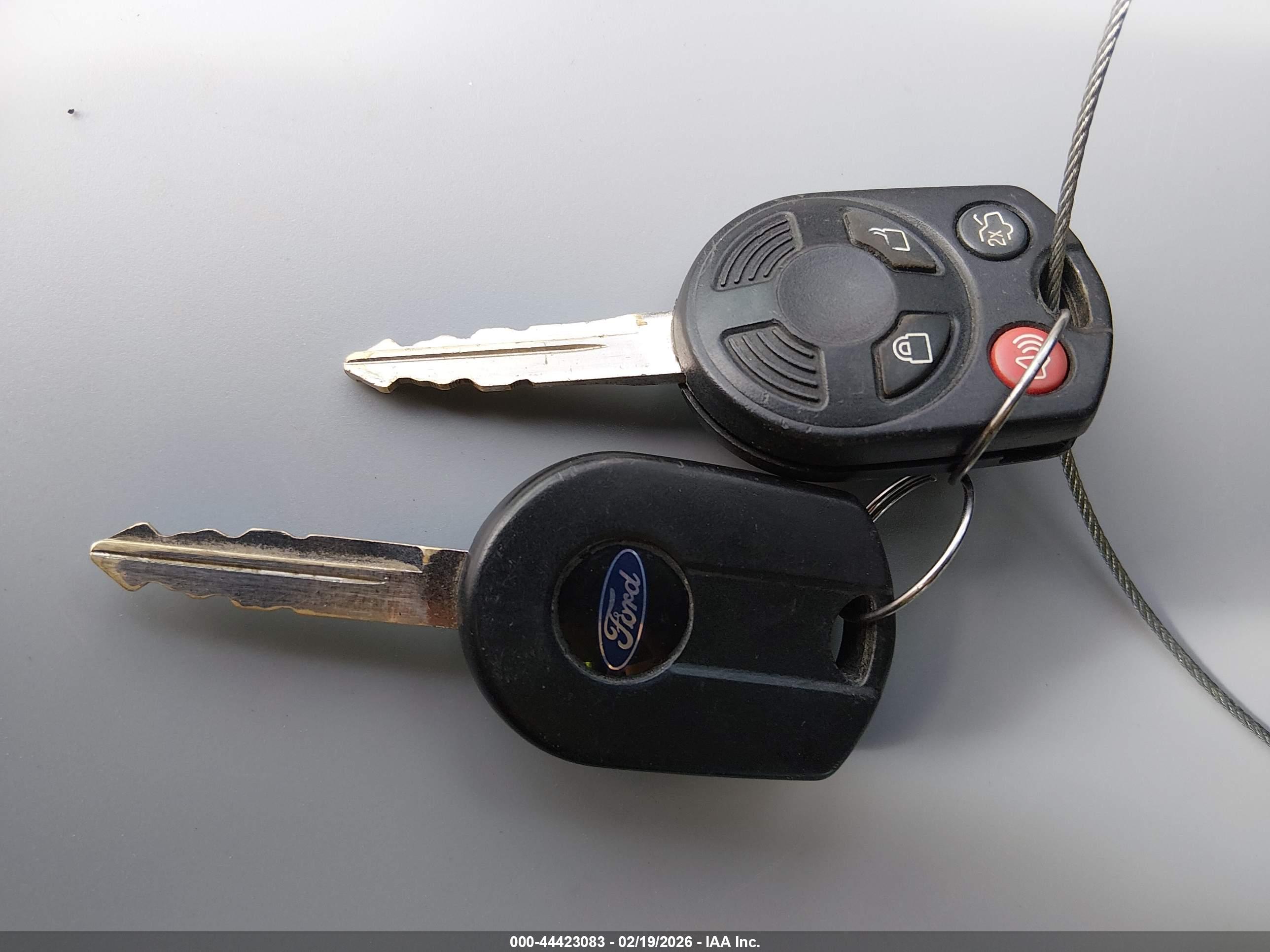 FORD FUSION image 11