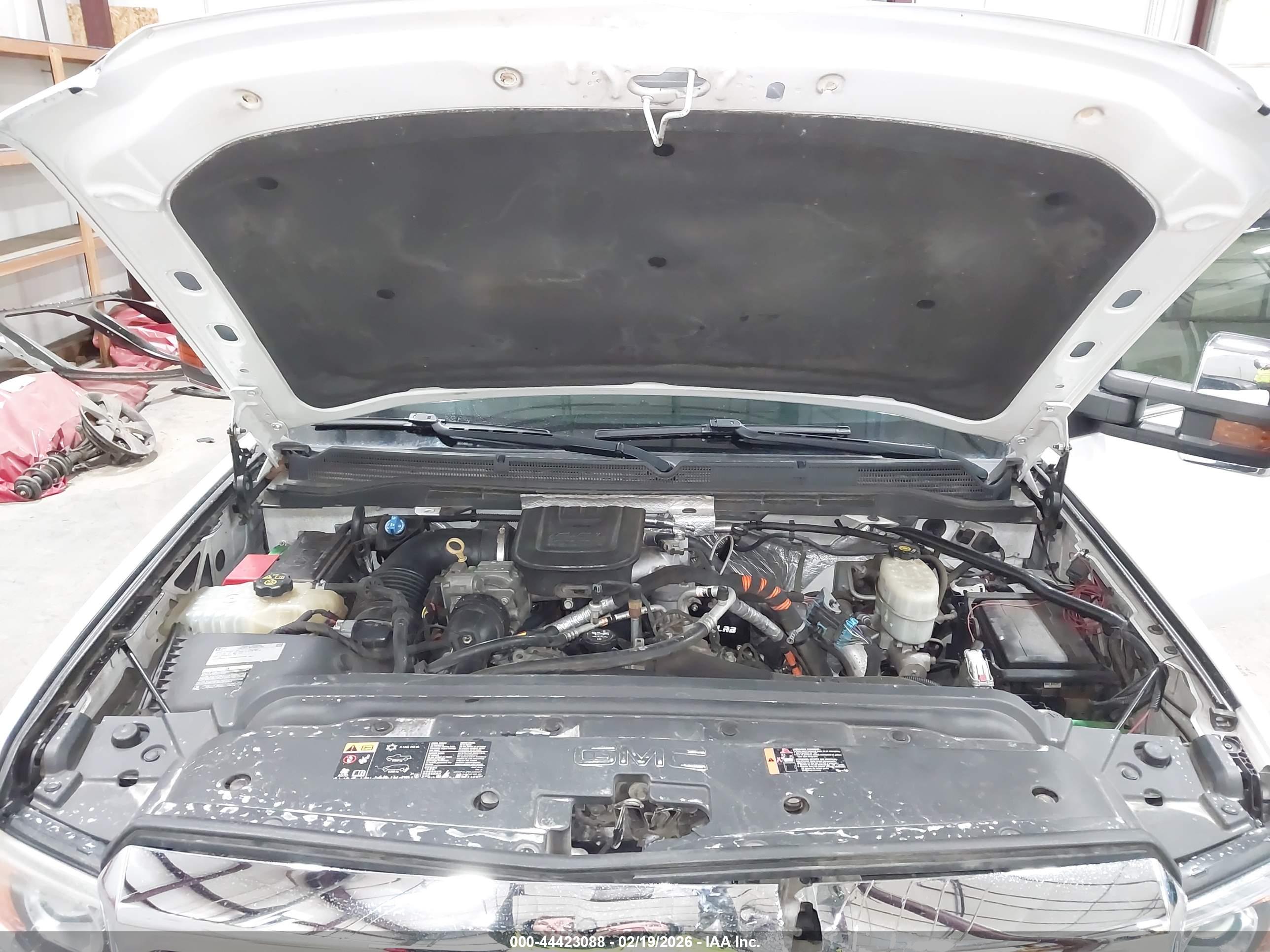 GMC SIERRA image 10