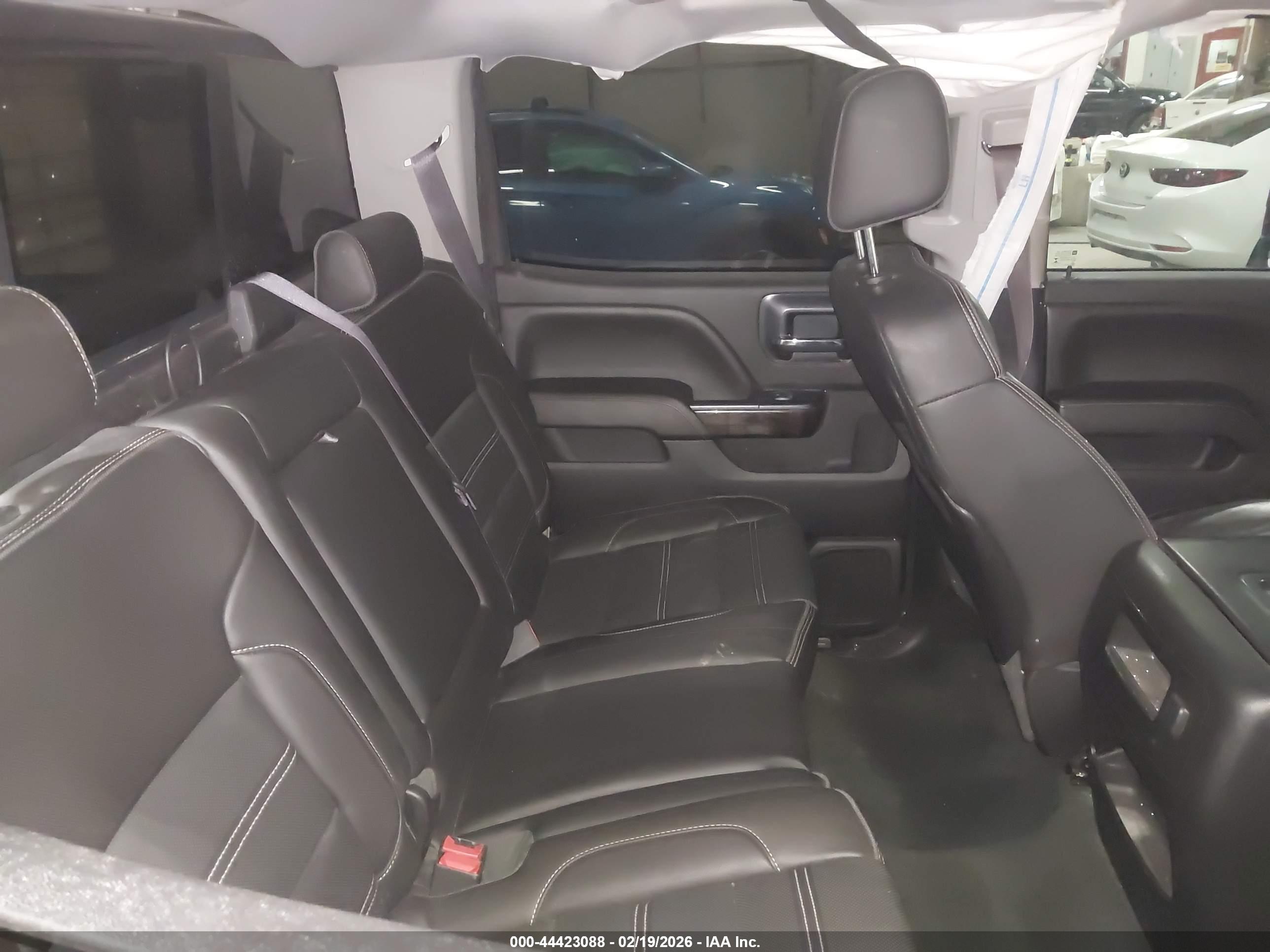 GMC SIERRA image 8