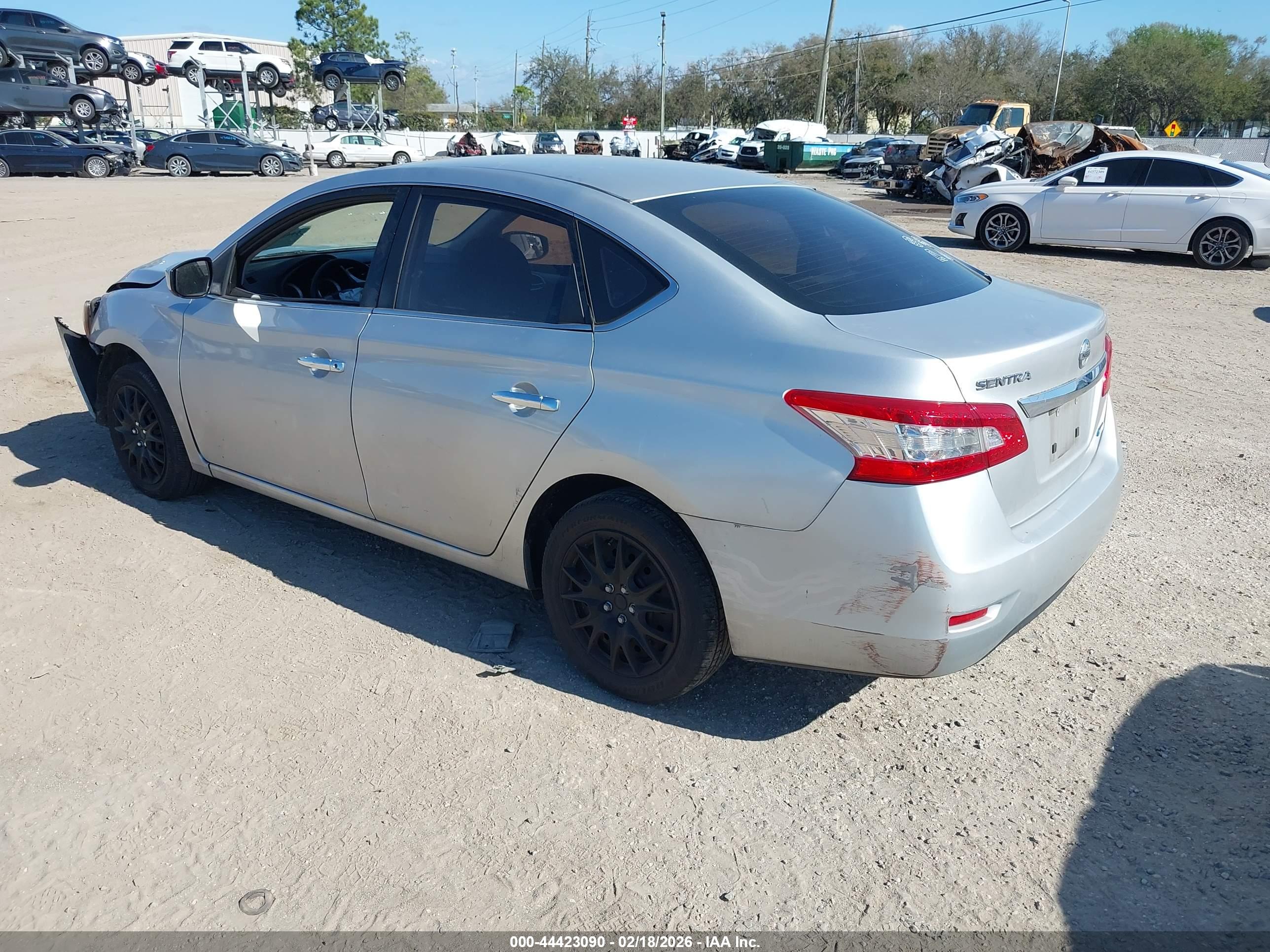 NISSAN SENTRA image 3