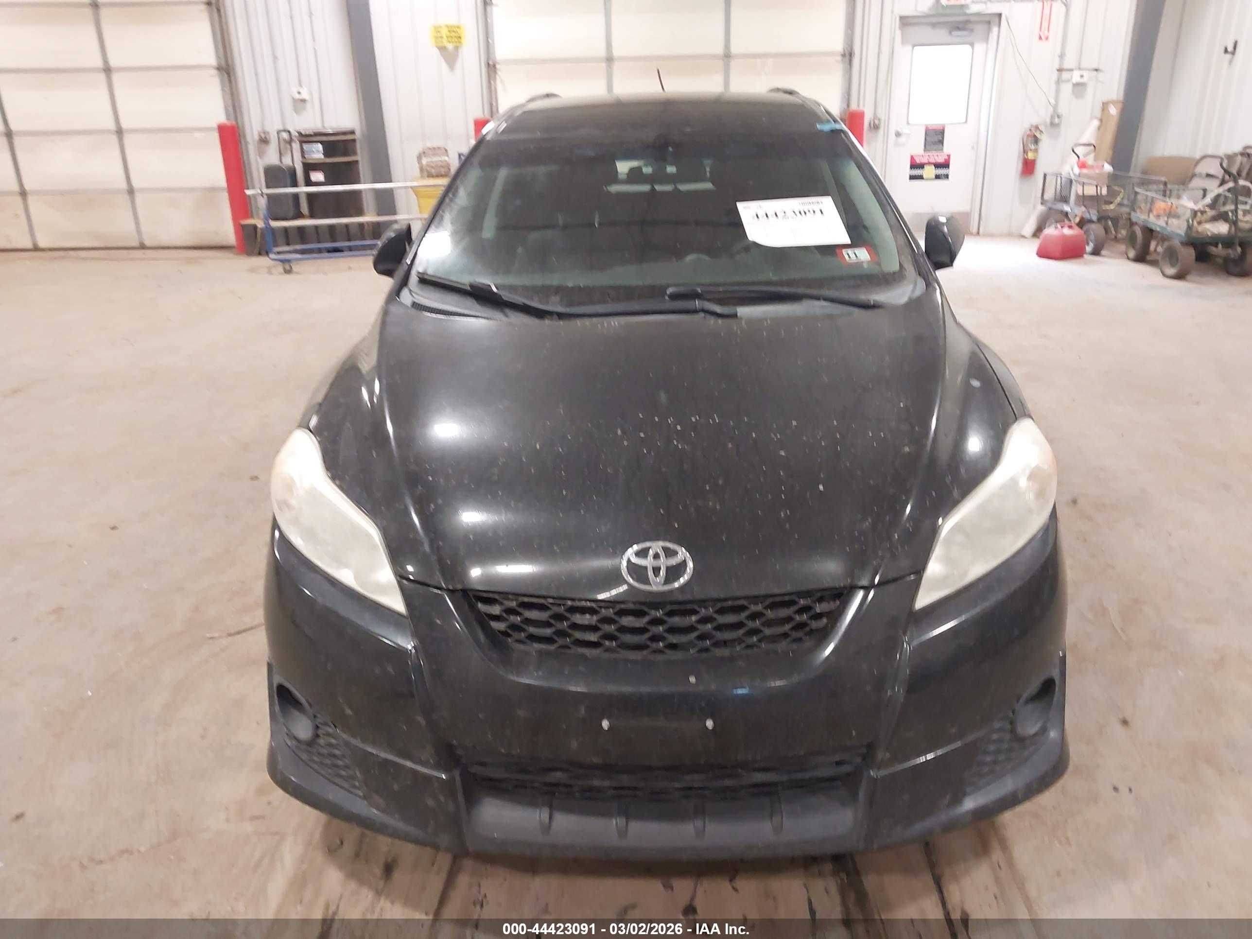 TOYOTA MATRIX image 6