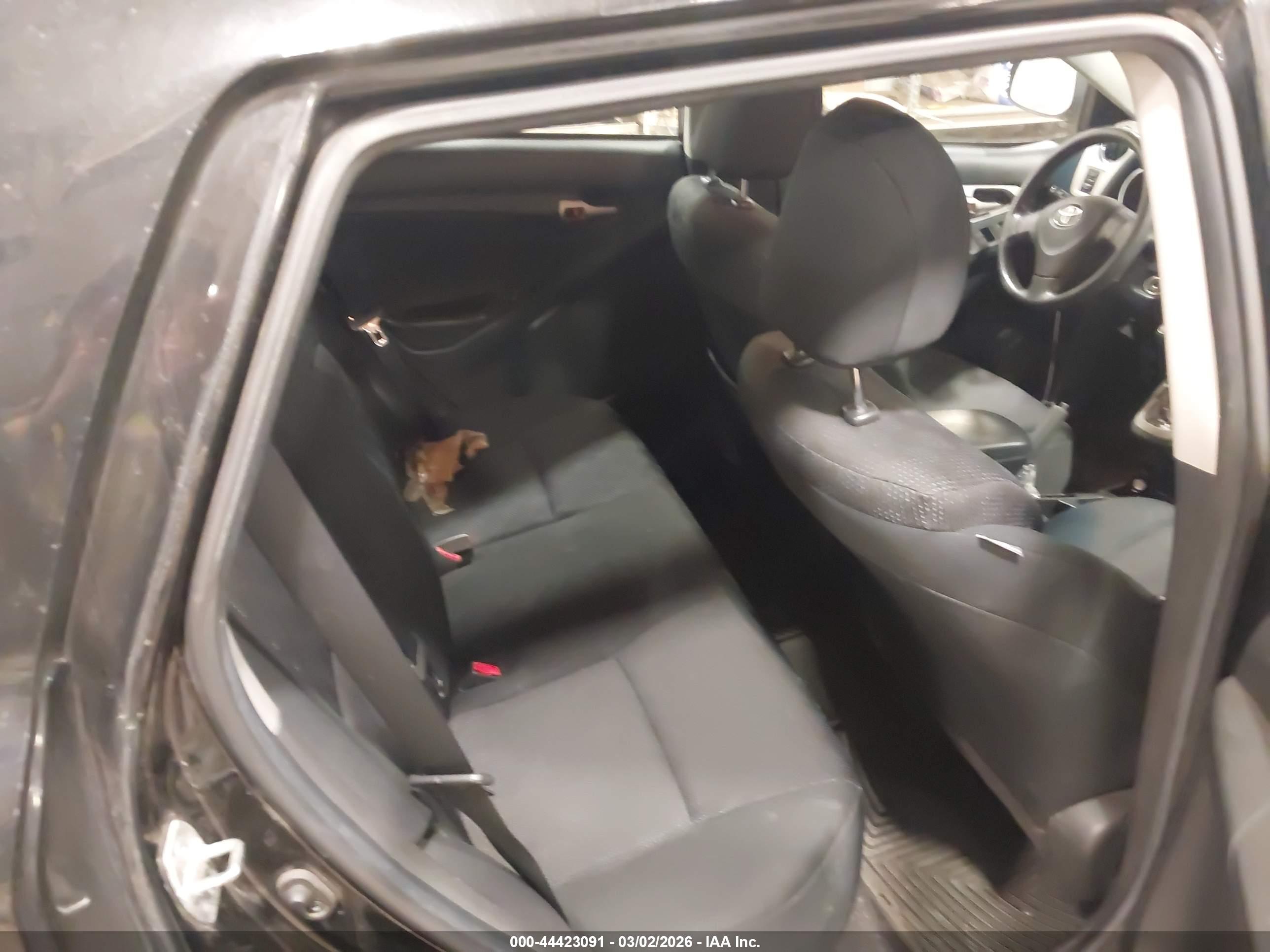 TOYOTA MATRIX image 8