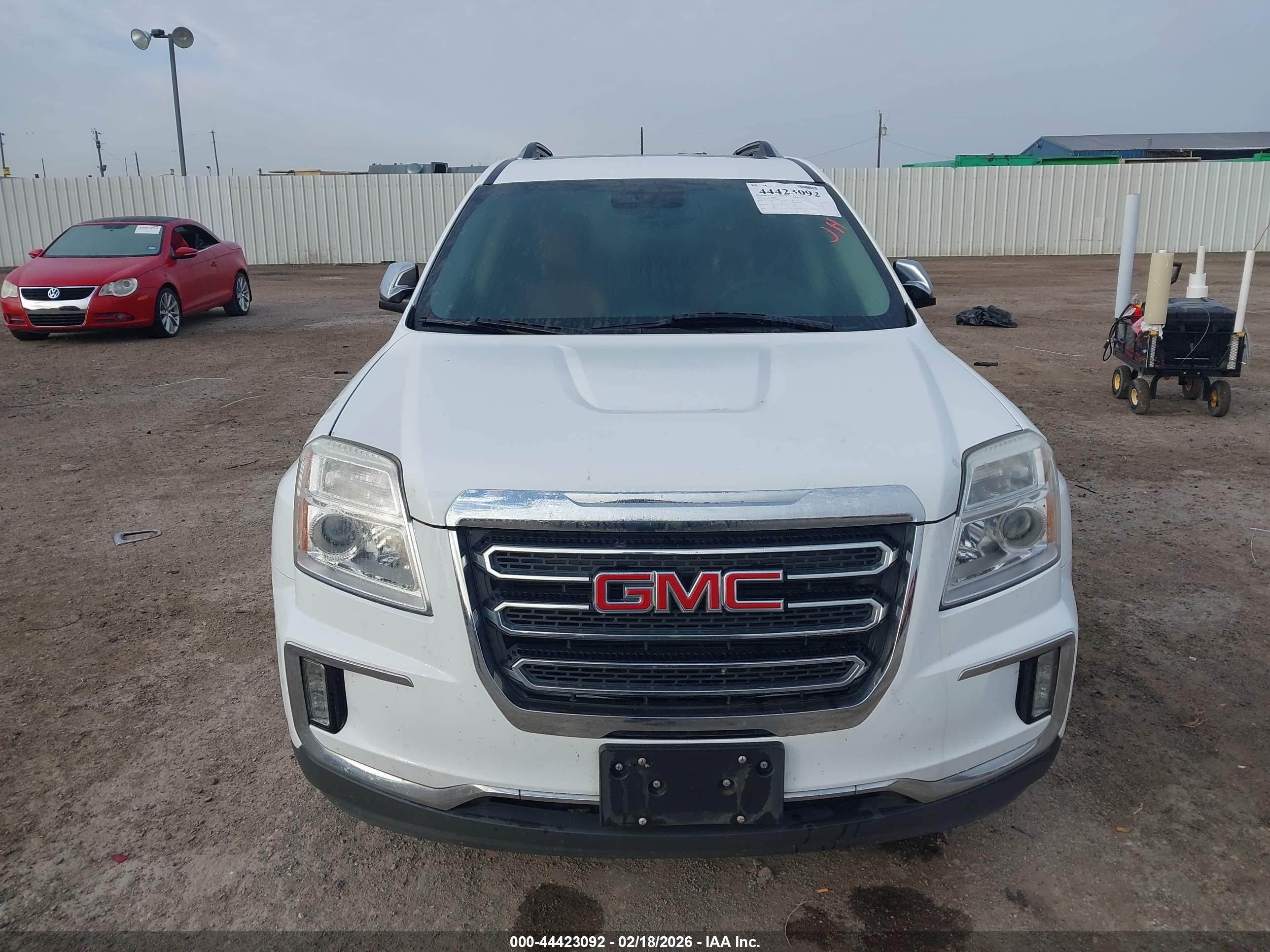 GMC TERRAIN image 6