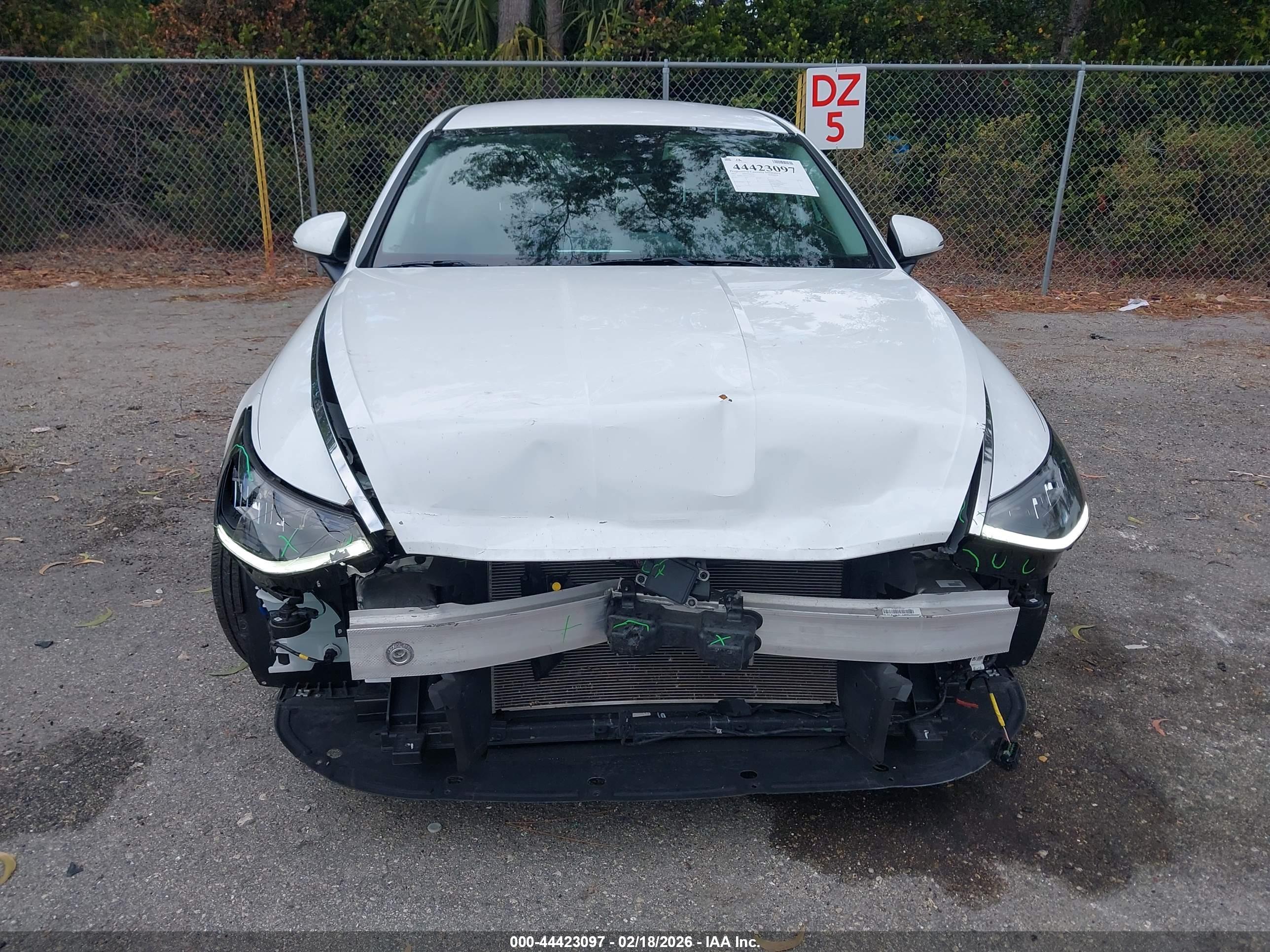 HYUNDAI SONATA image 6
